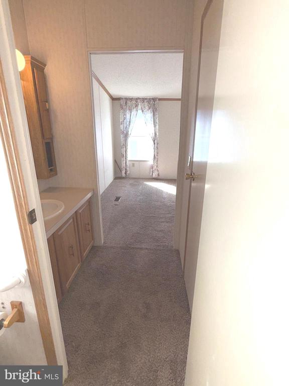 69 MEADOW RUN PL