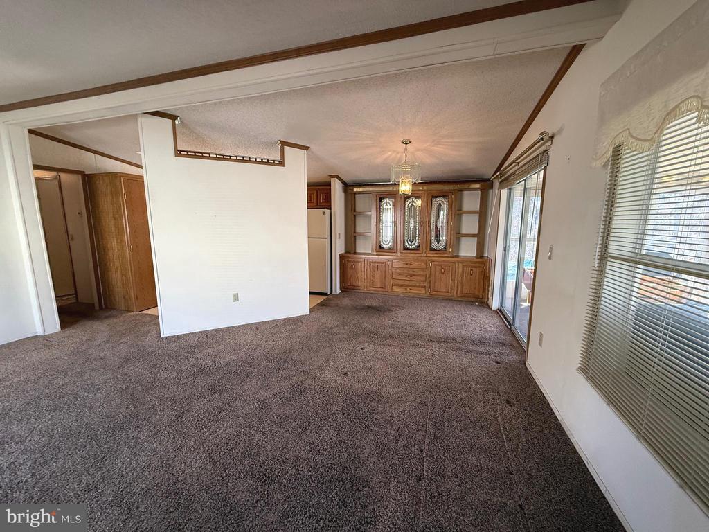 69 MEADOW RUN PL