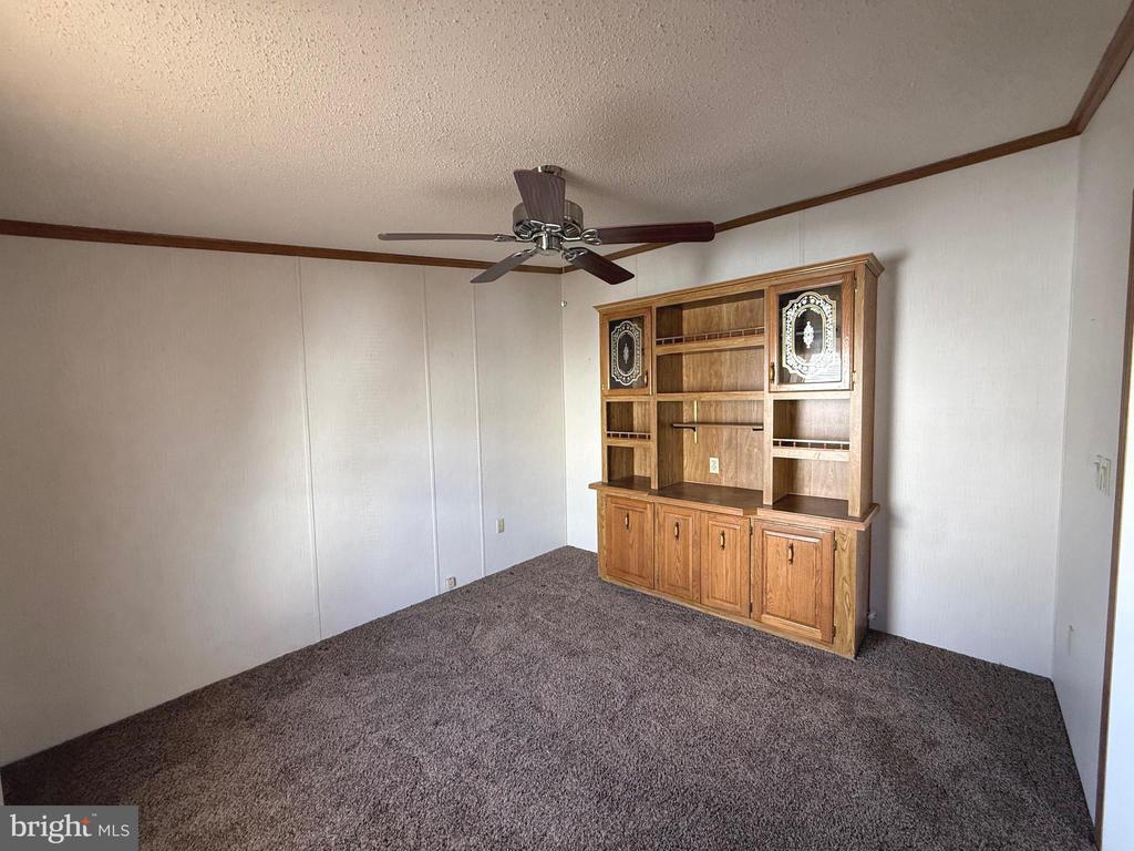 69 MEADOW RUN PL