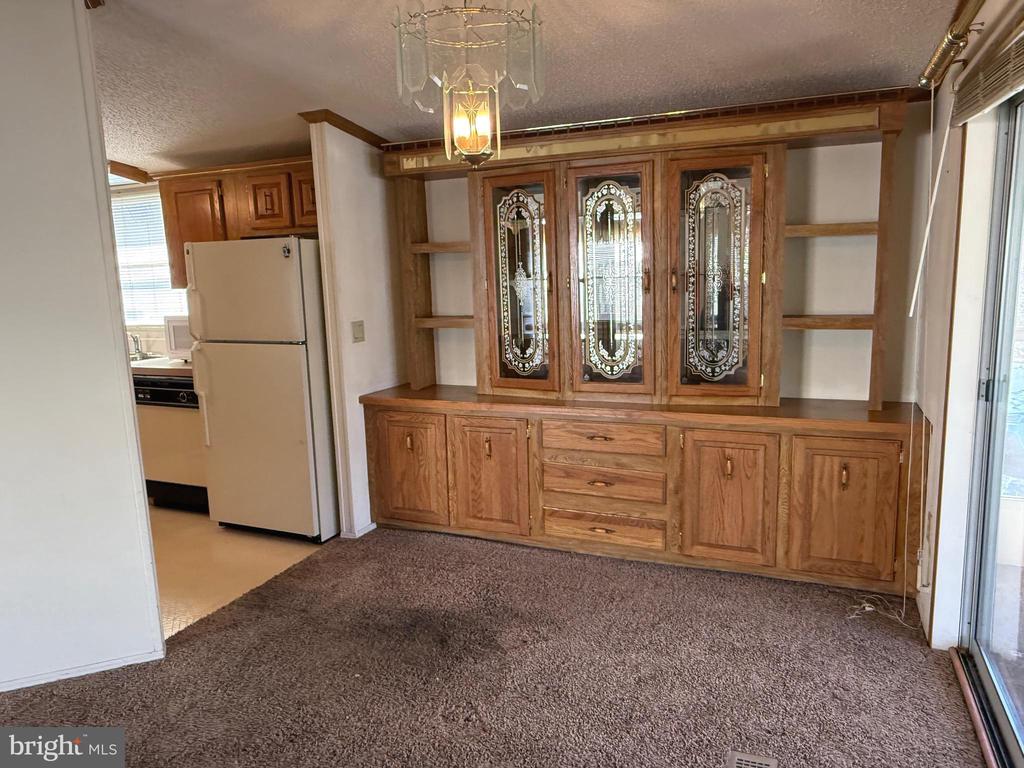 69 MEADOW RUN PL