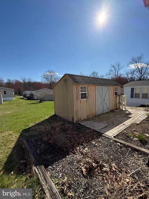 69 MEADOW RUN PL