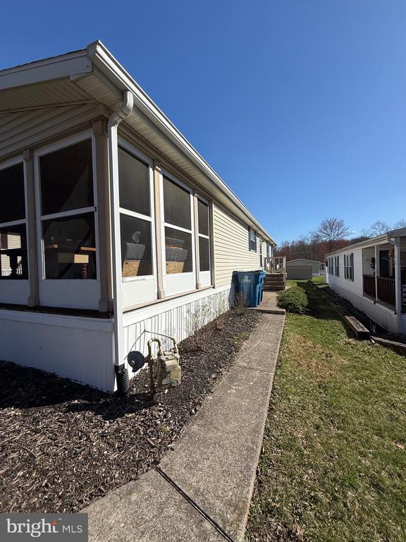 69 MEADOW RUN PL