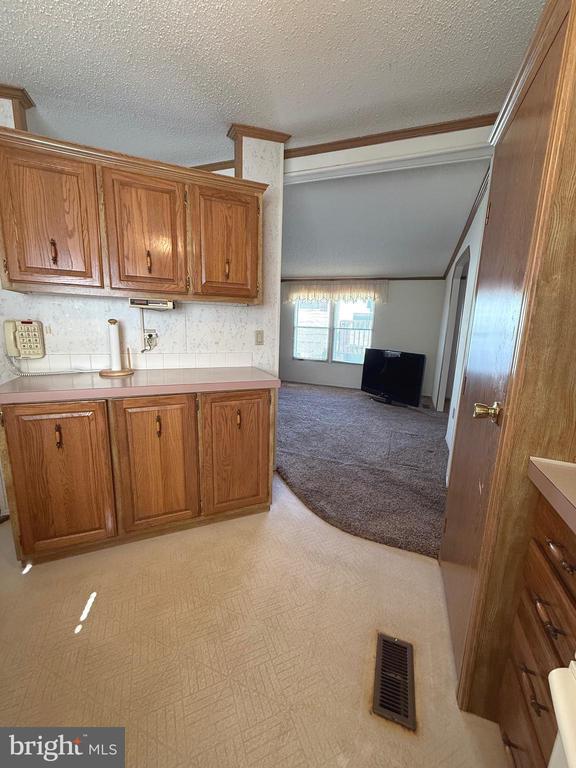 69 MEADOW RUN PL