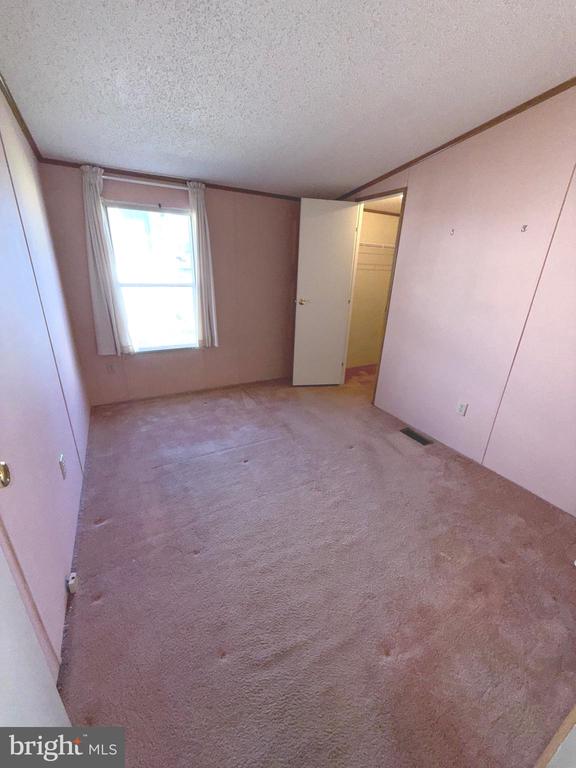 69 MEADOW RUN PL