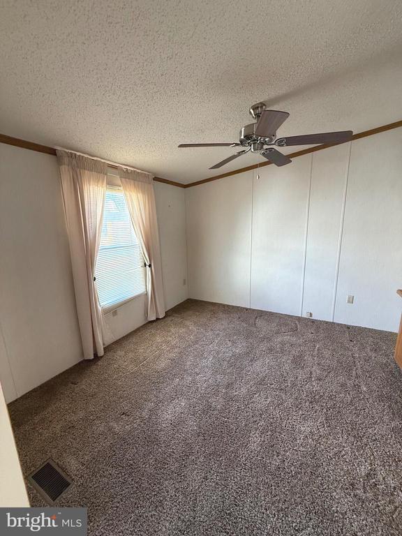 69 MEADOW RUN PL