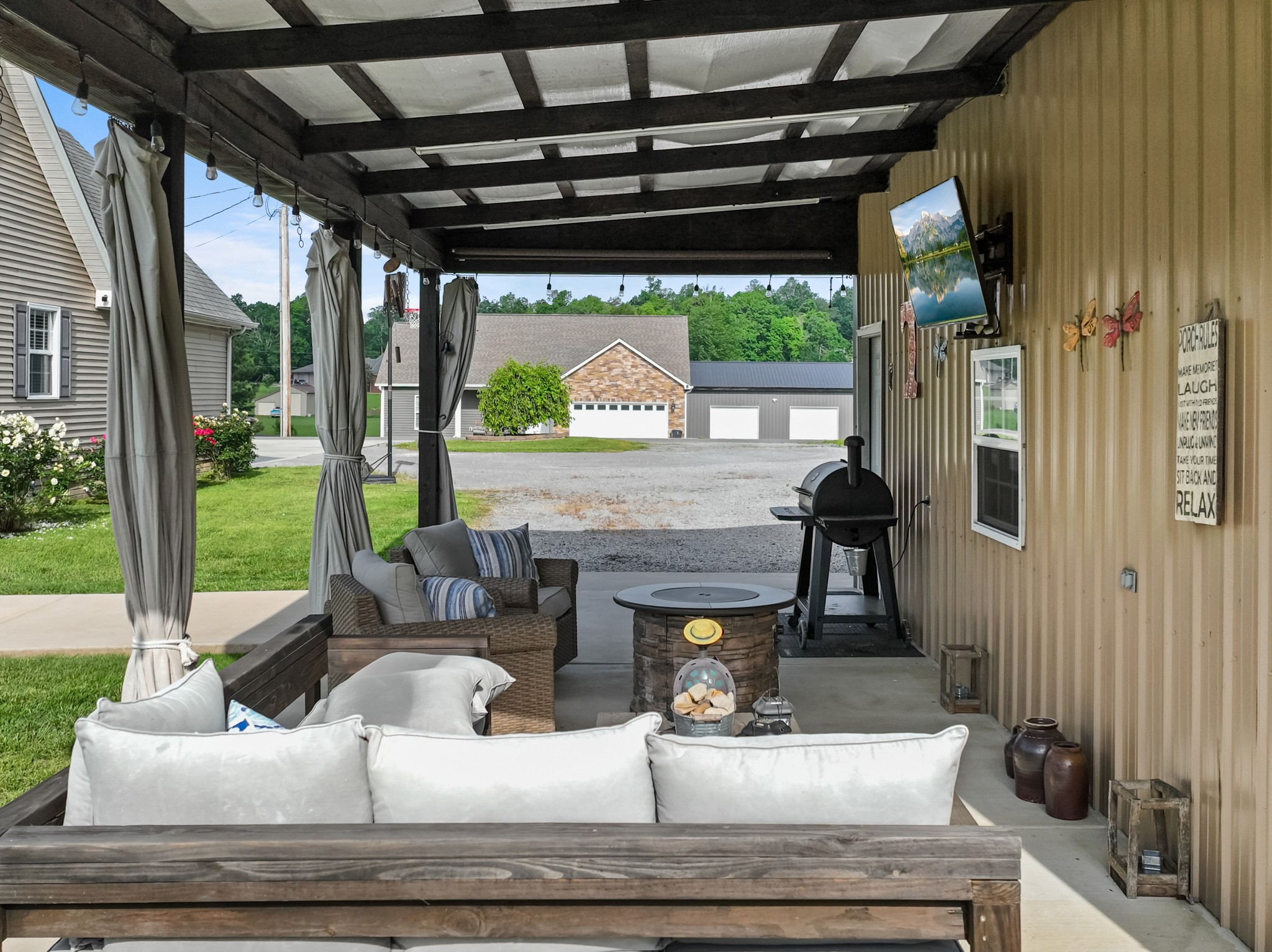 1383 Smith Chapel Rd