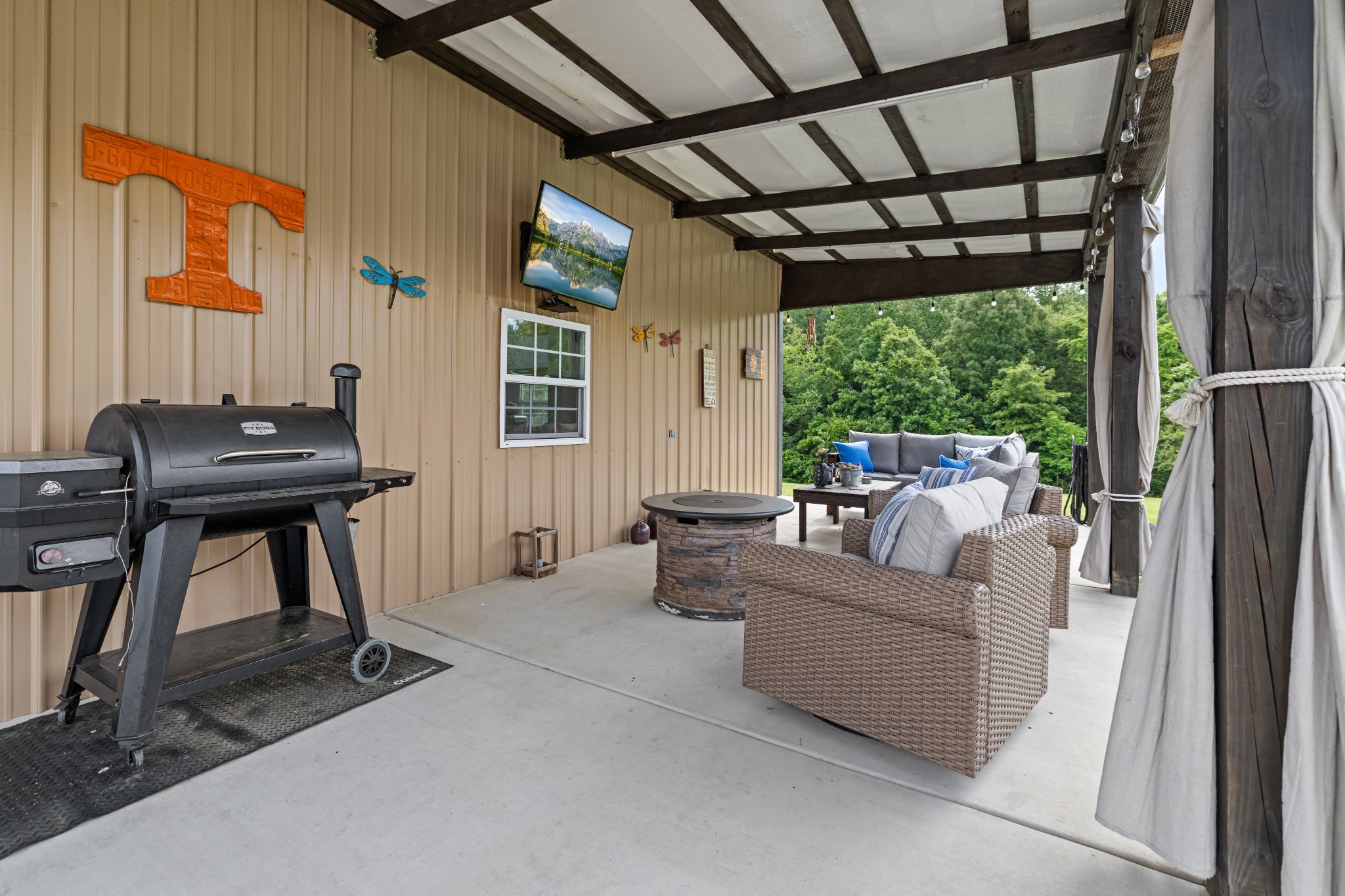 1383 Smith Chapel Rd