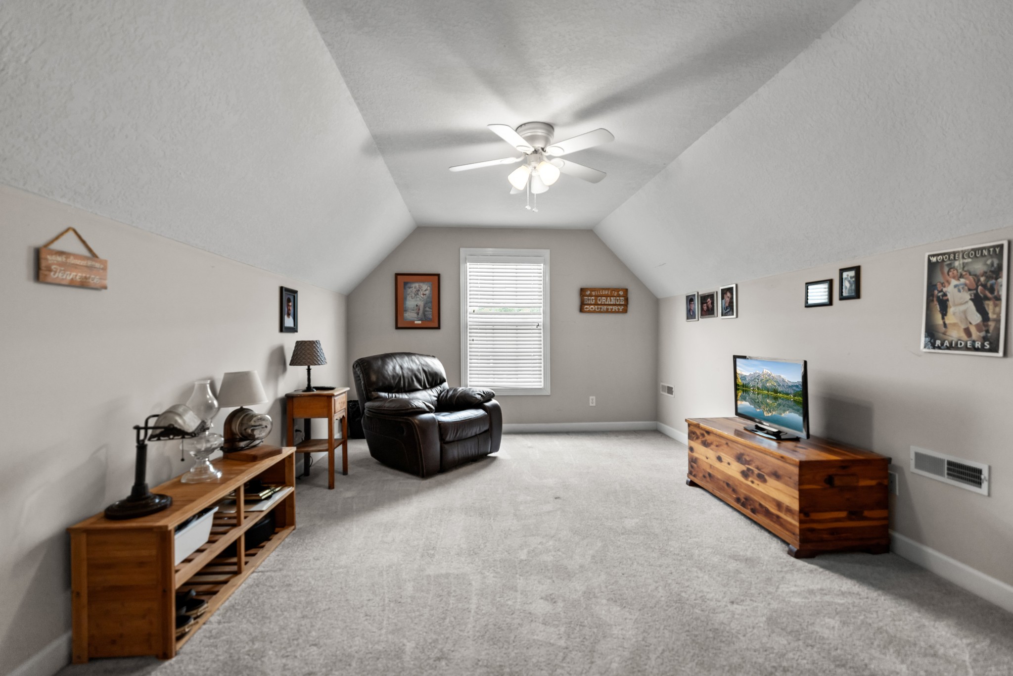 1383 Smith Chapel Rd