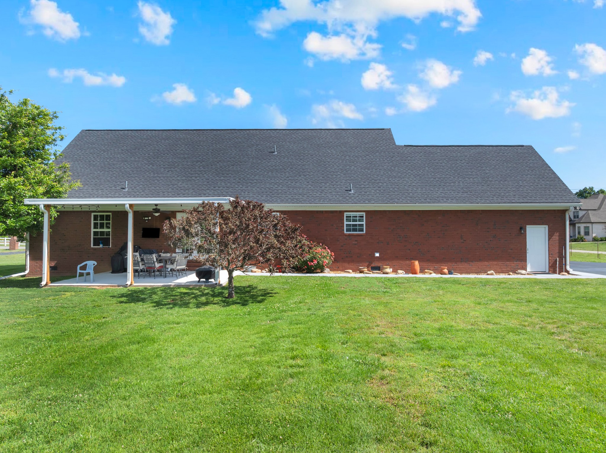 560 Crosswood Ct