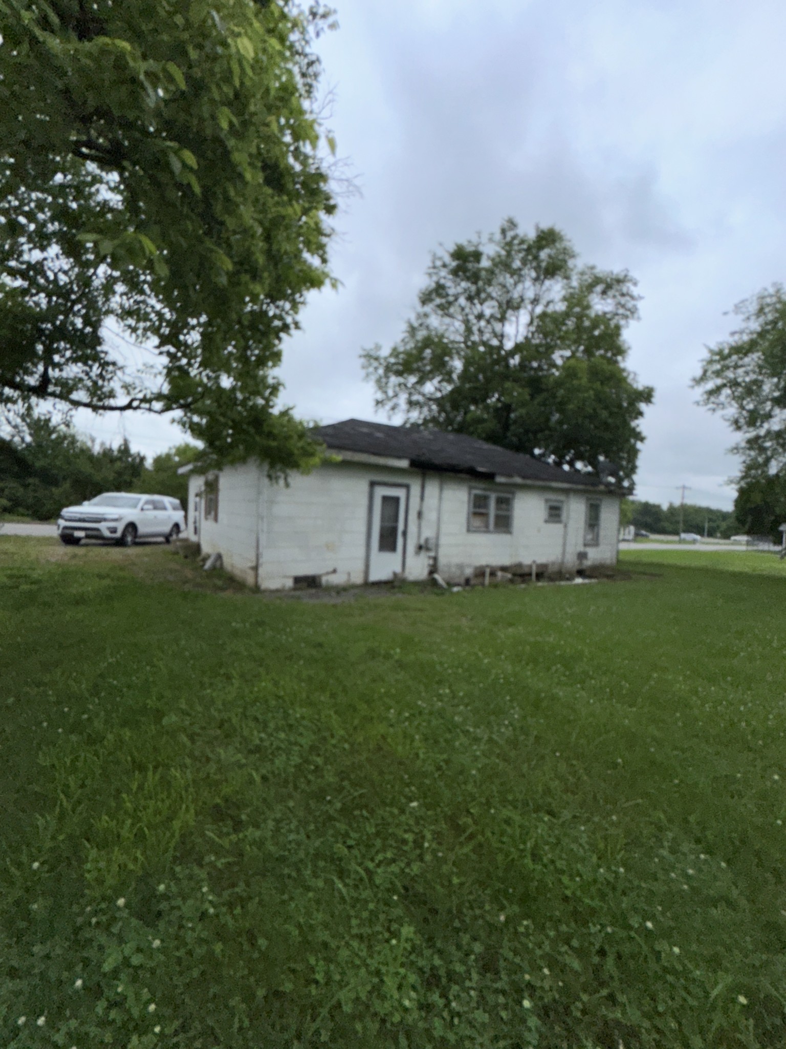 111 Bethany Ln