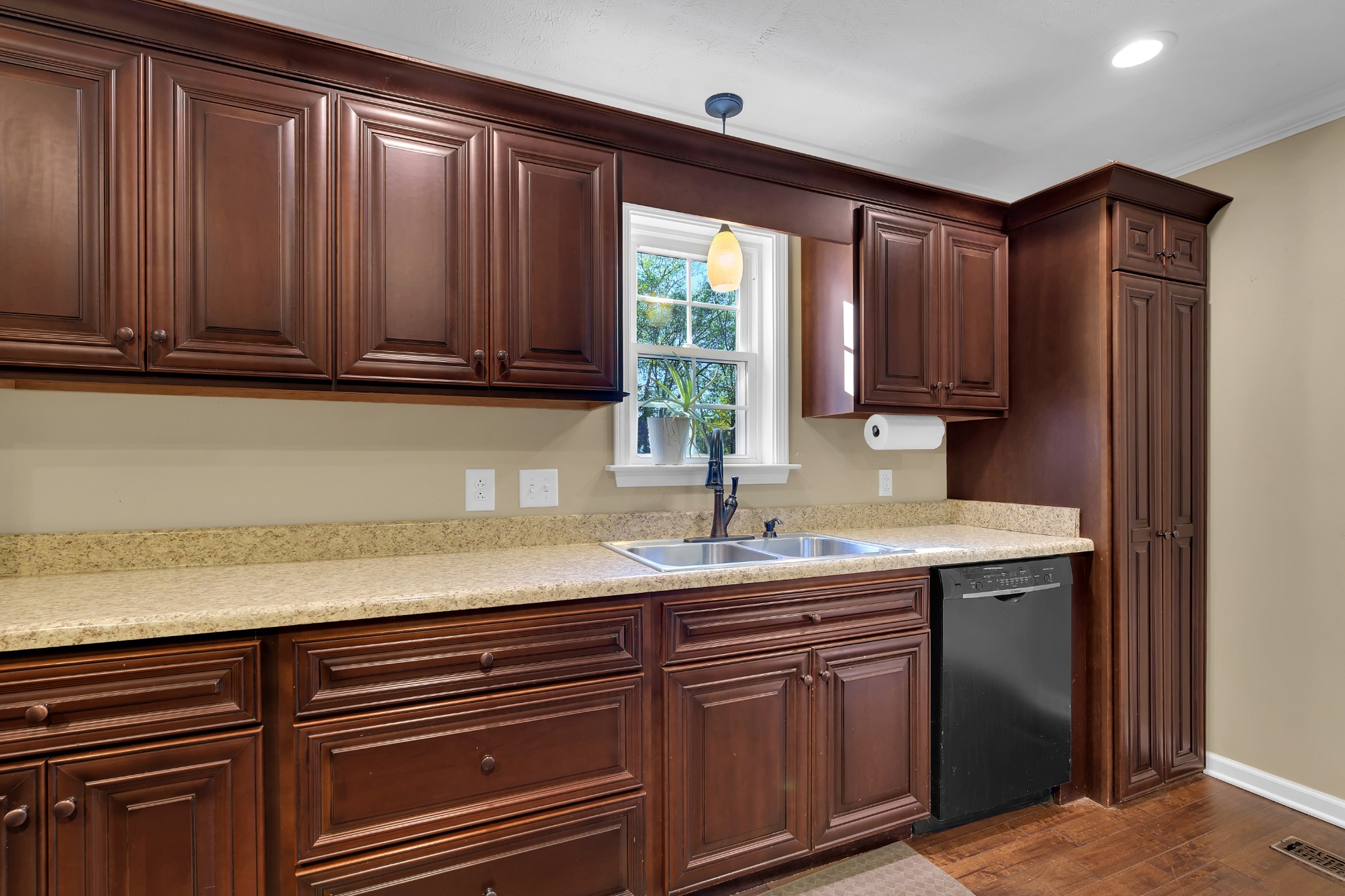161 Brown Ln