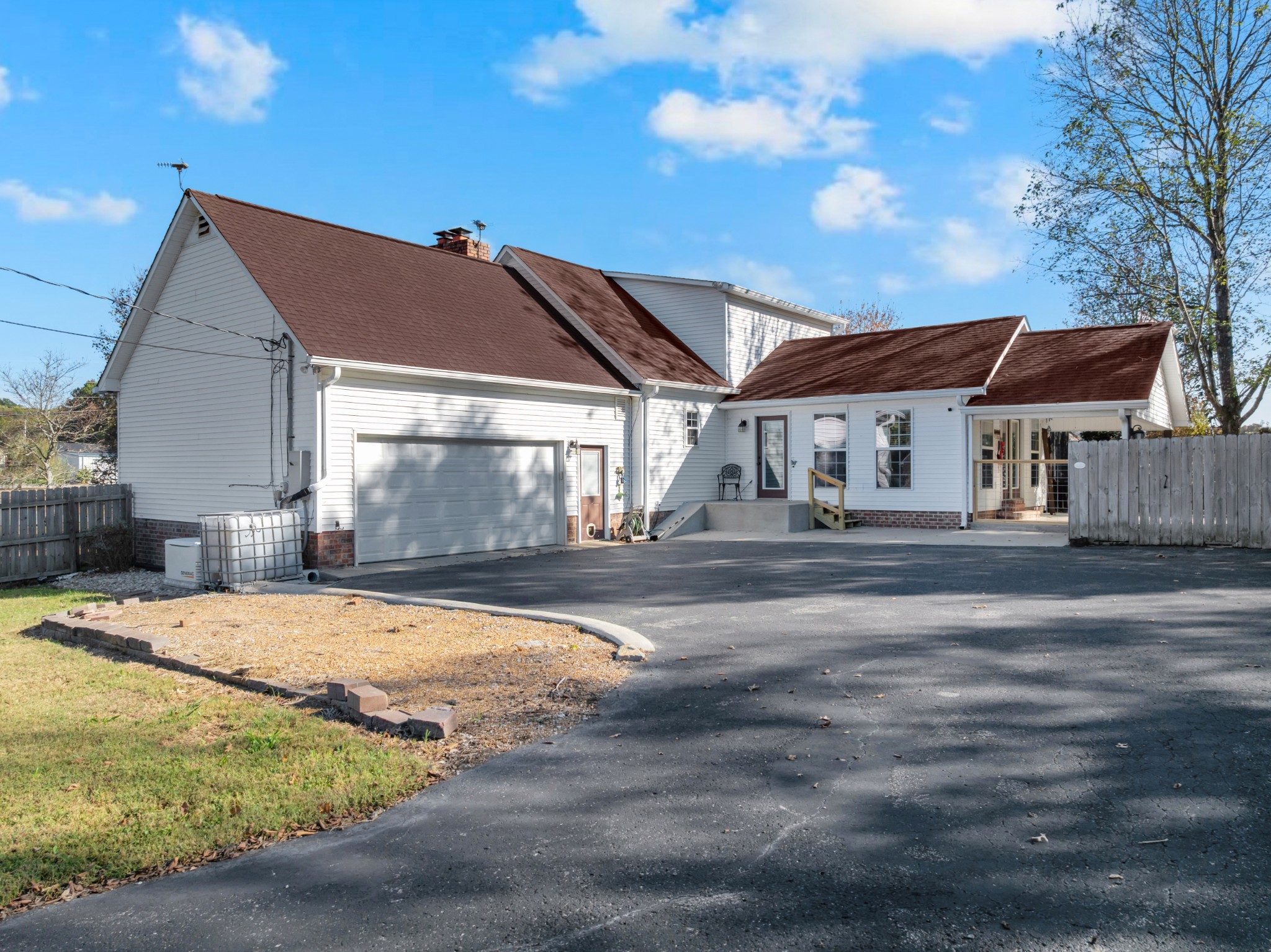 161 Brown Ln