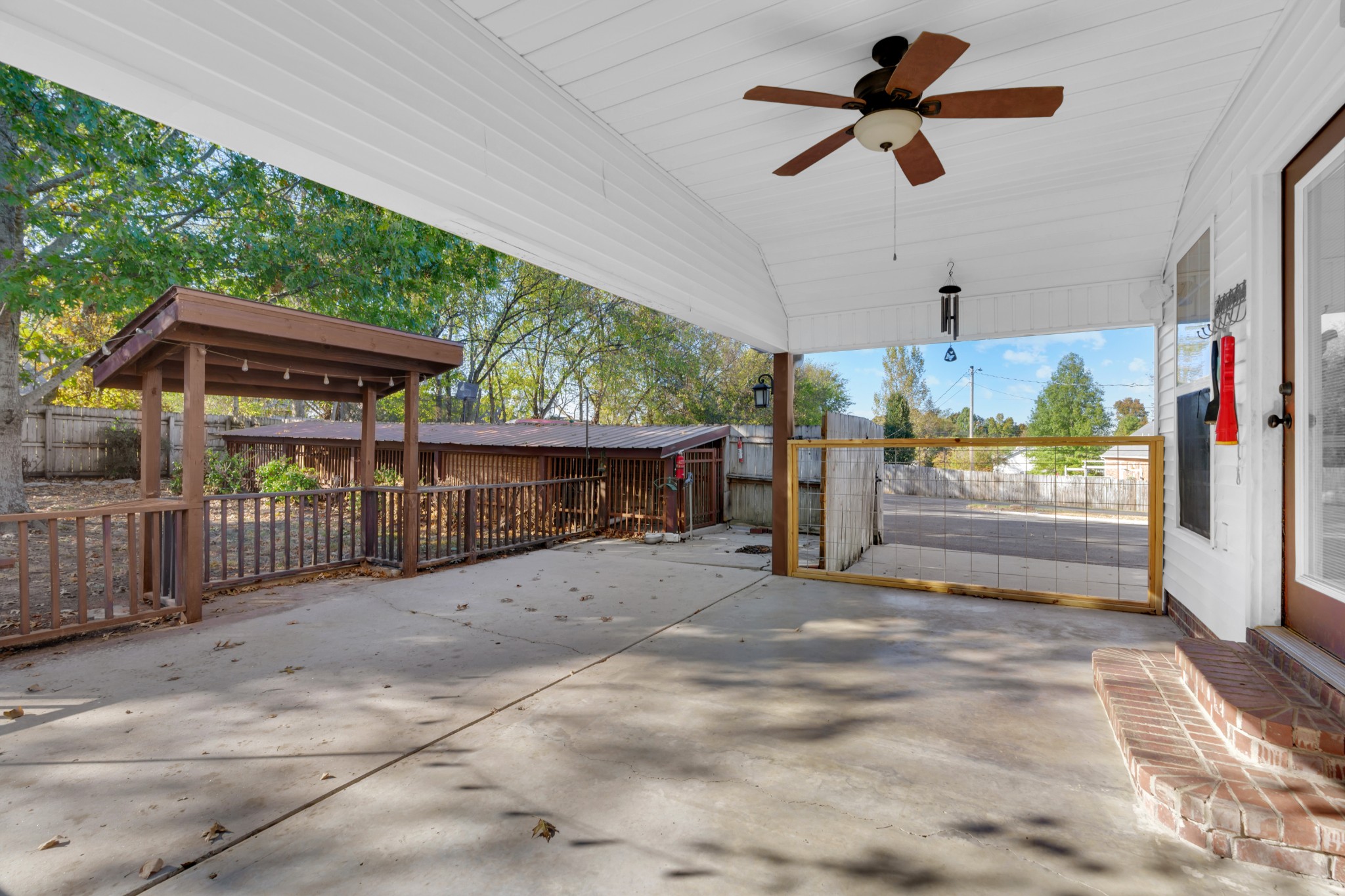 161 Brown Ln