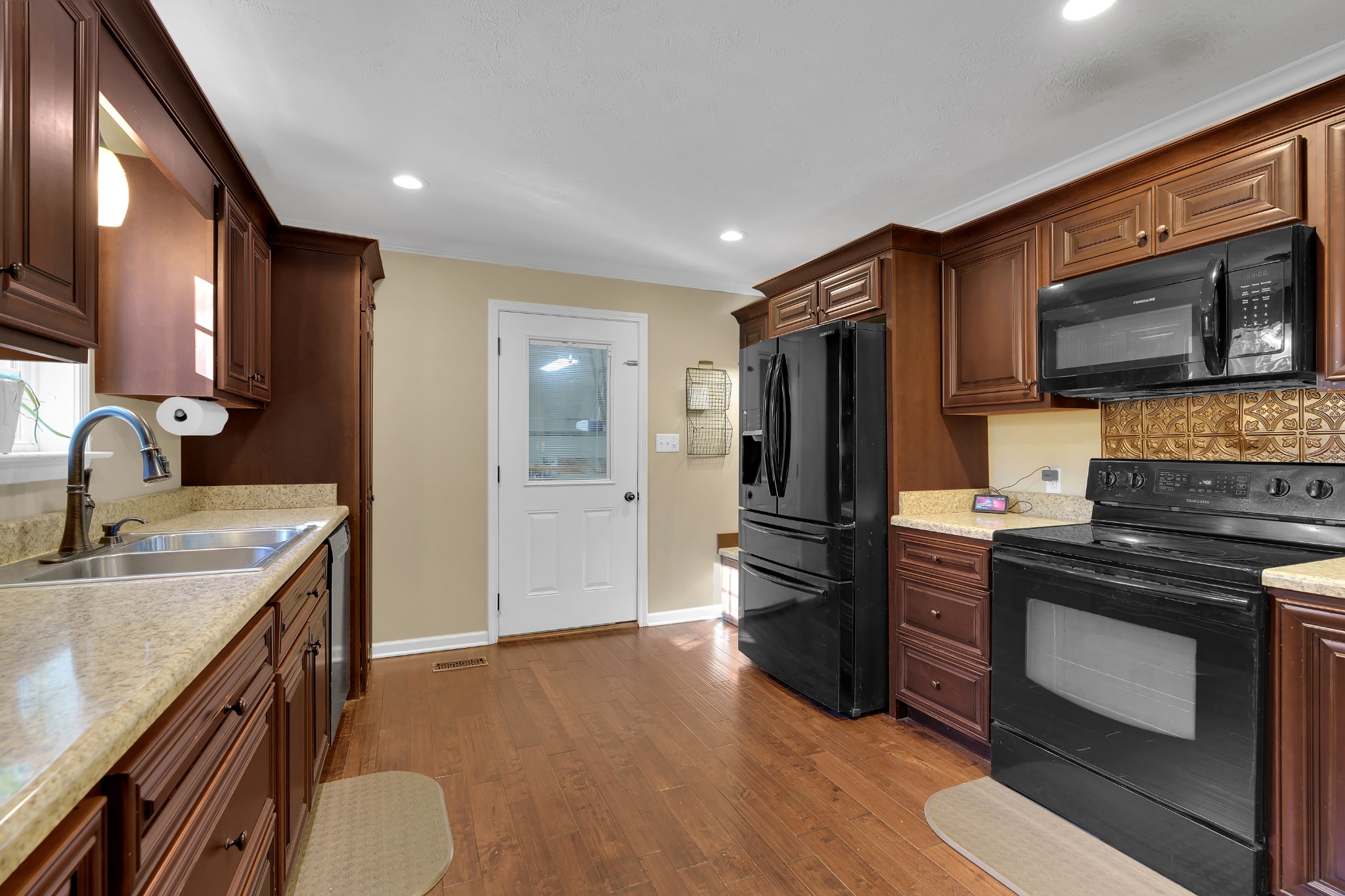 161 Brown Ln
