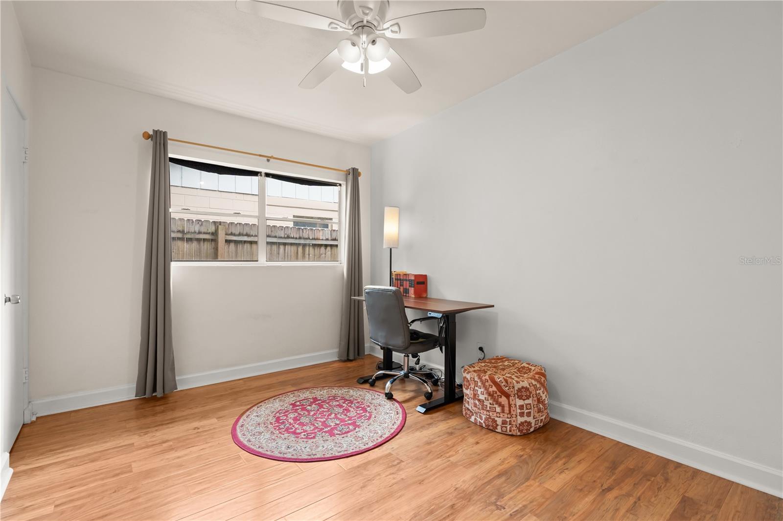 1421 W NEW HAMPSHIRE ST