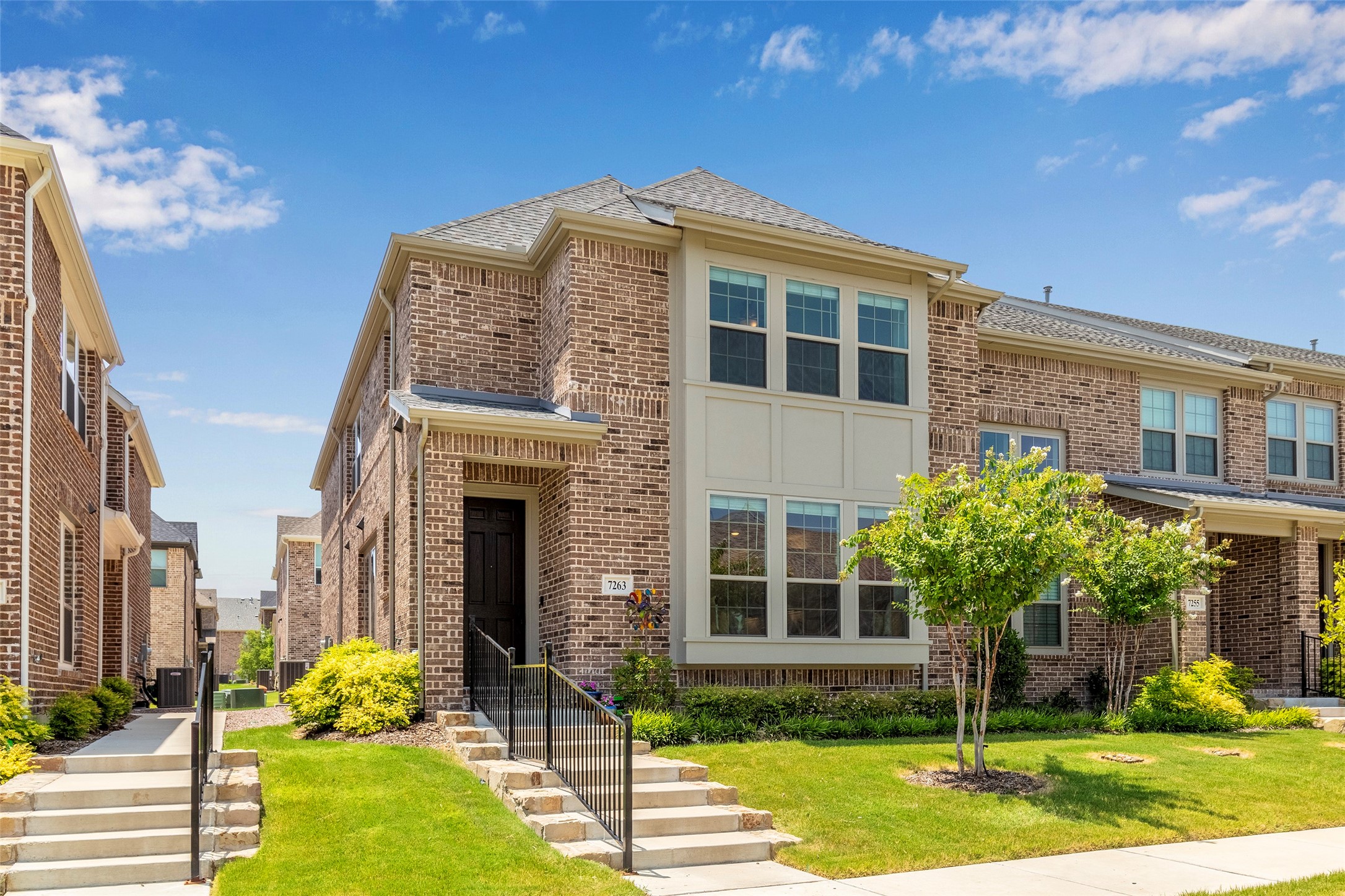 7263 Sideoats Gama Street