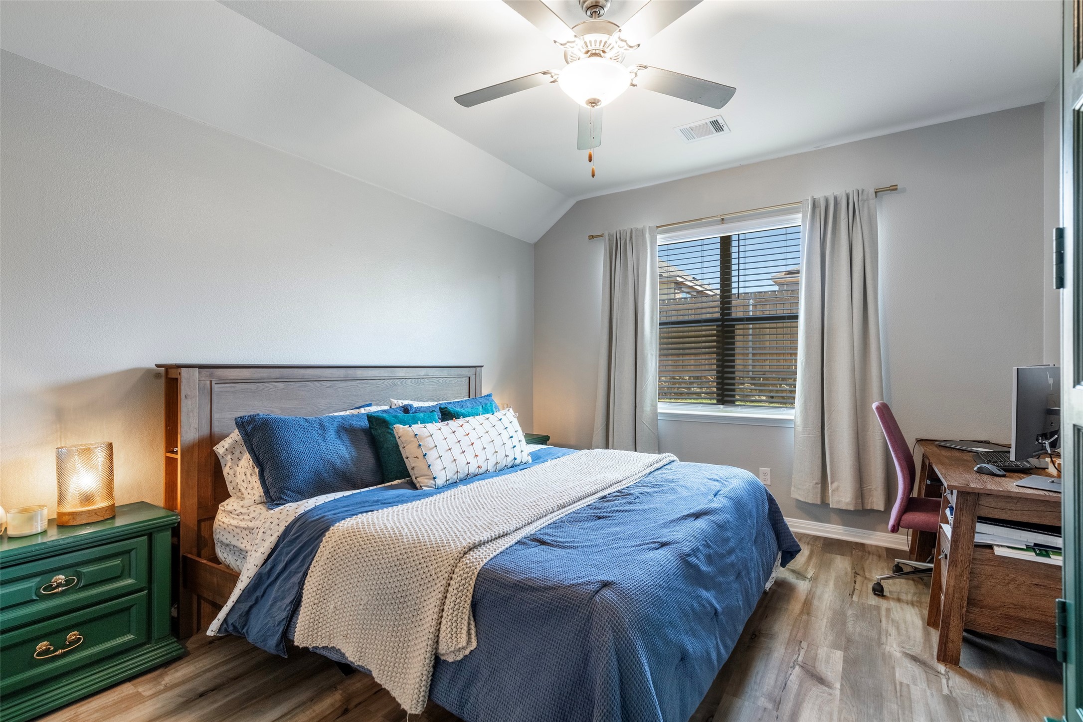 7532 Noble Oaks Drive