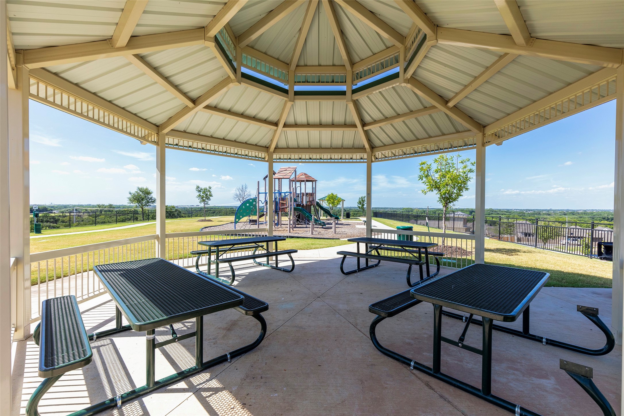 7532 Noble Oaks Drive