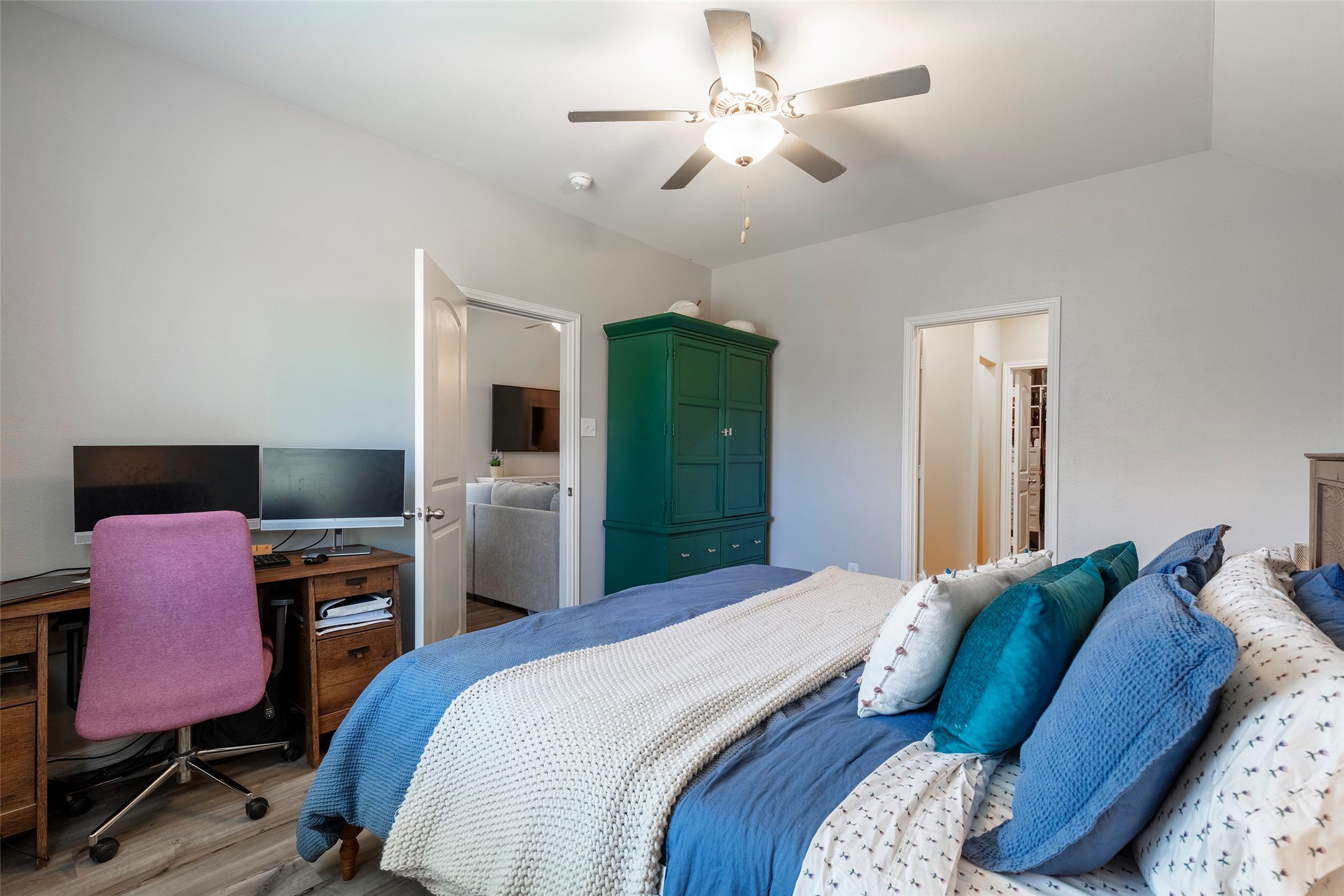 7532 Noble Oaks Drive