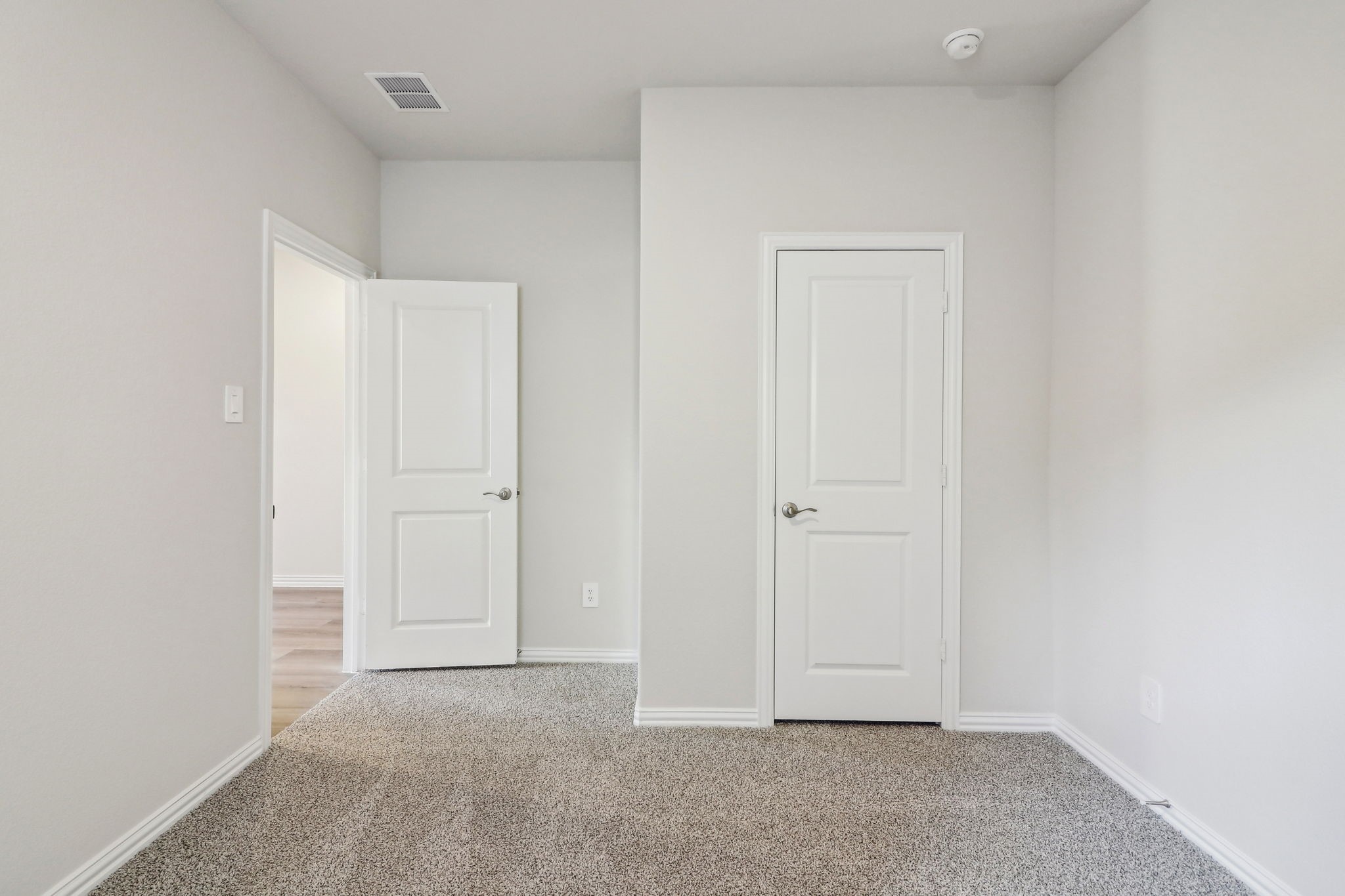 511 Loch Drive