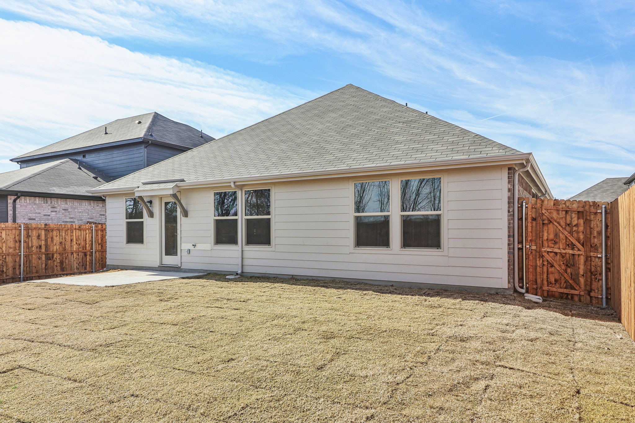 511 Loch Drive