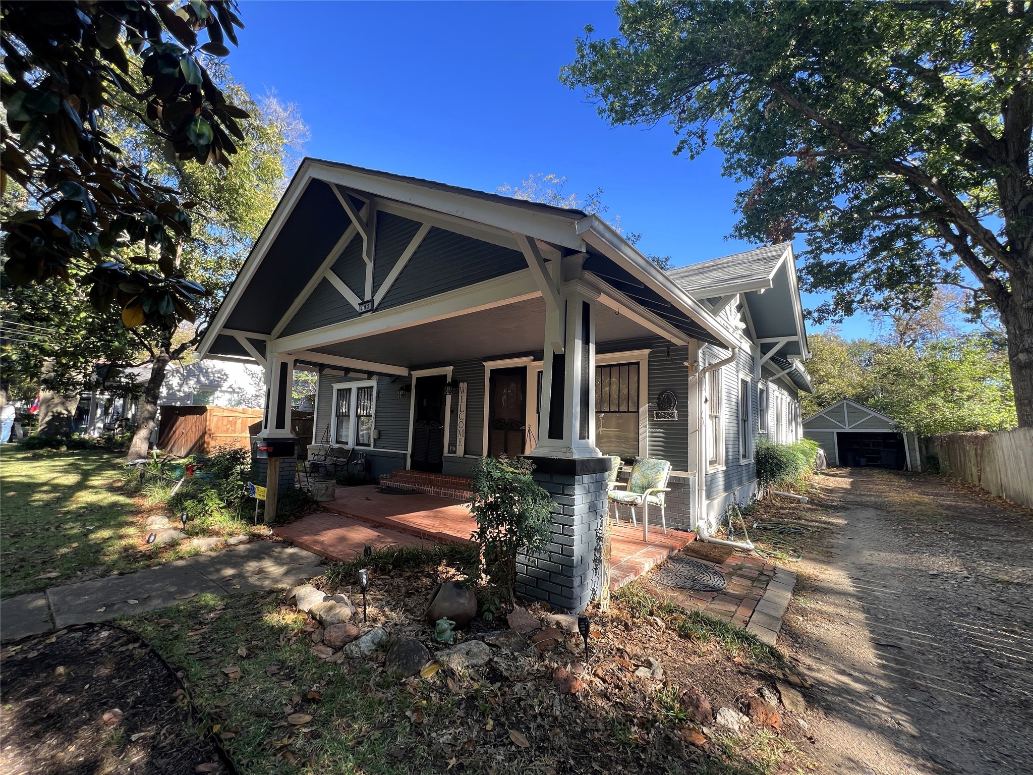 402 Johnson Street