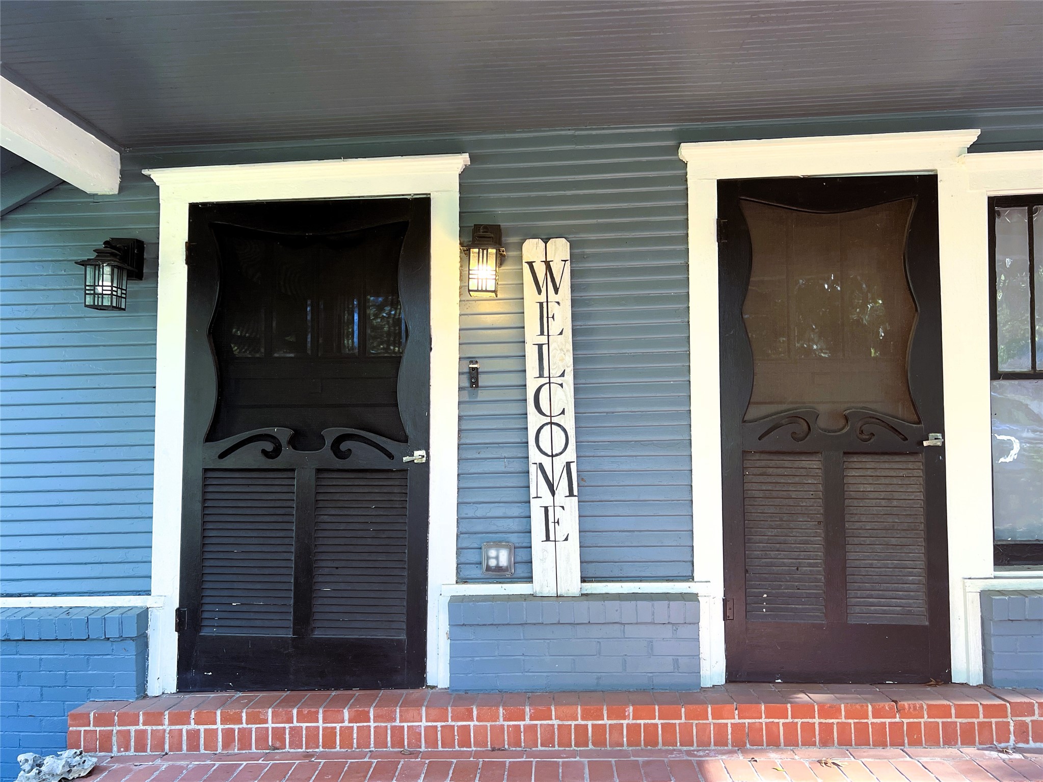 402 Johnson Street