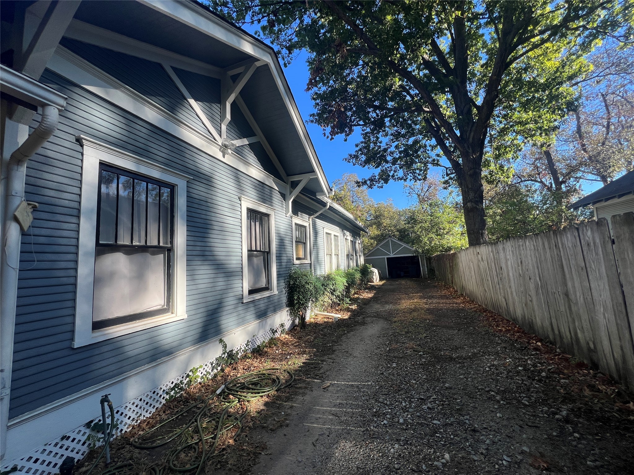 402 Johnson Street