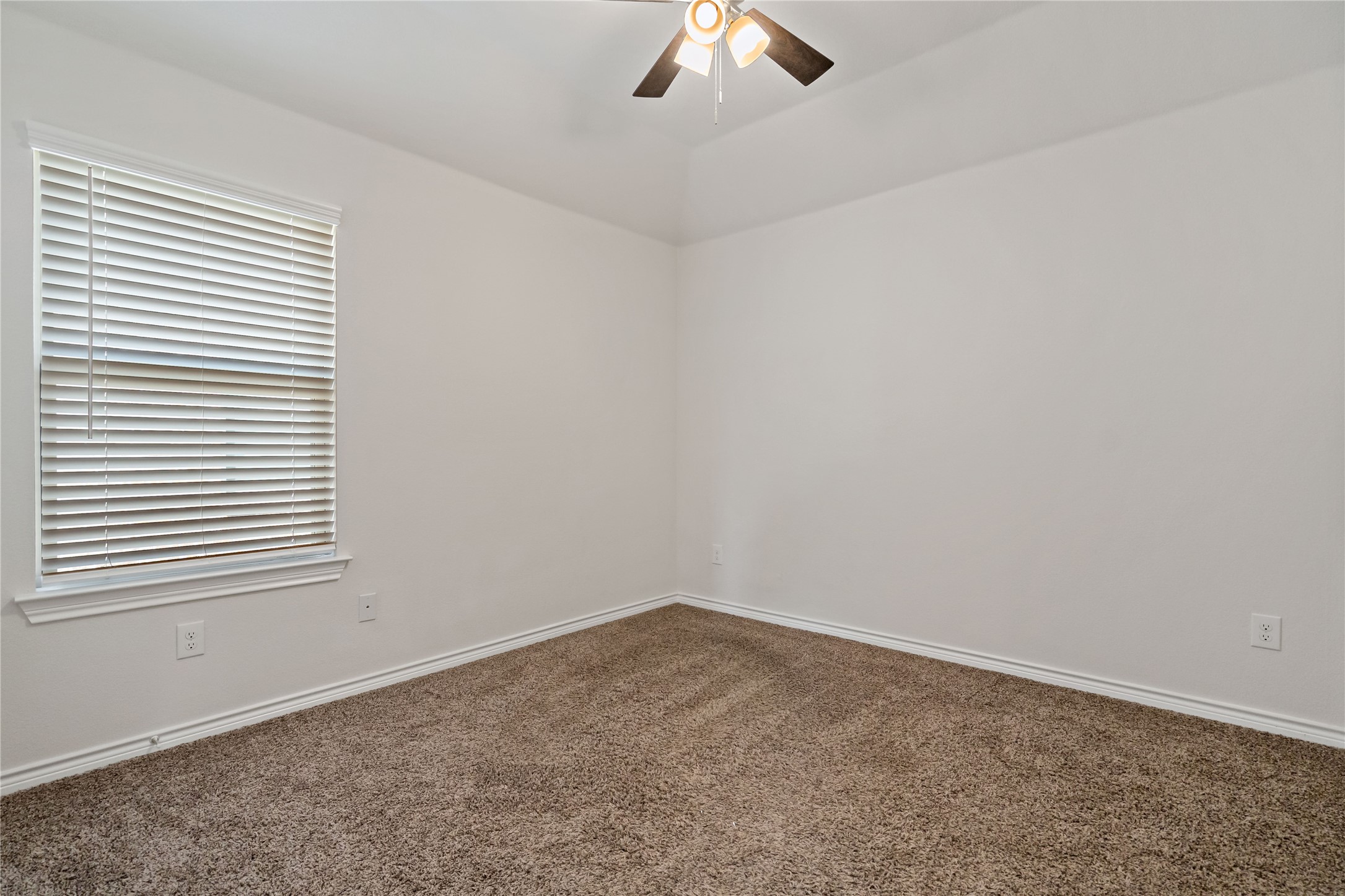 1613 Bennington Lane