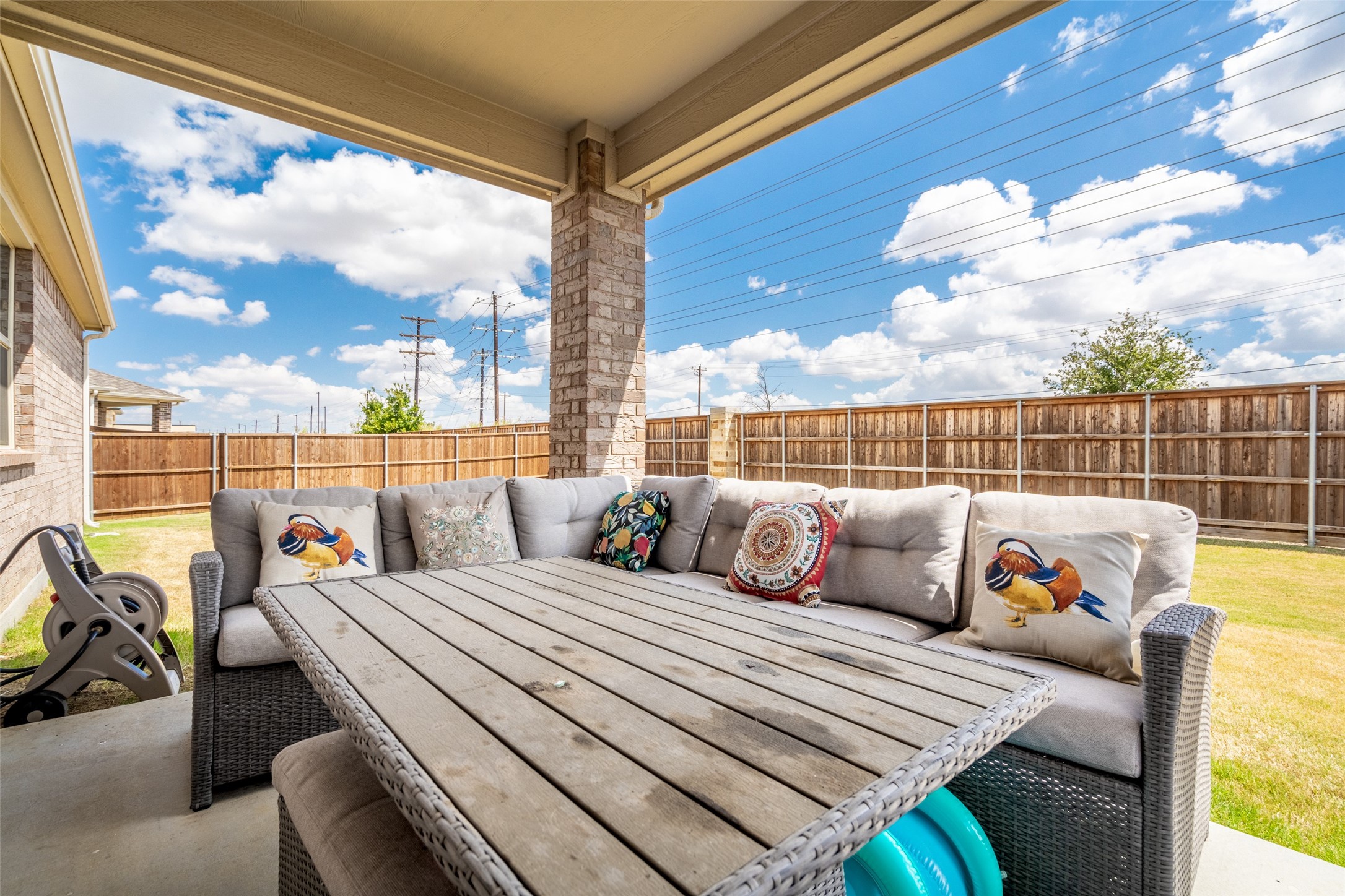 3016 Prairie Trail Avenue