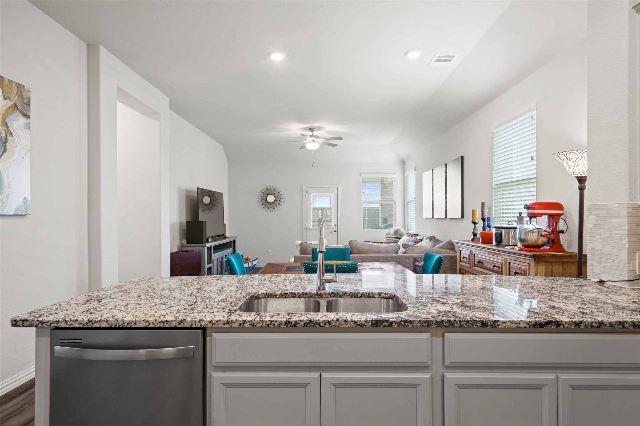 3016 Prairie Trail Avenue