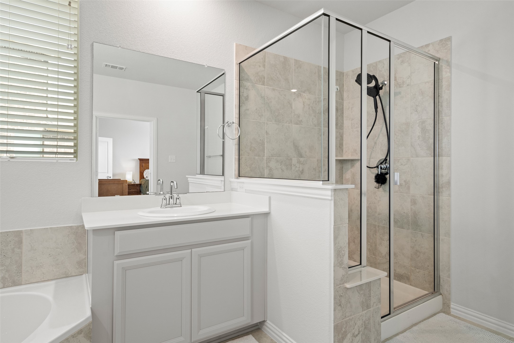 3016 Prairie Trail Avenue