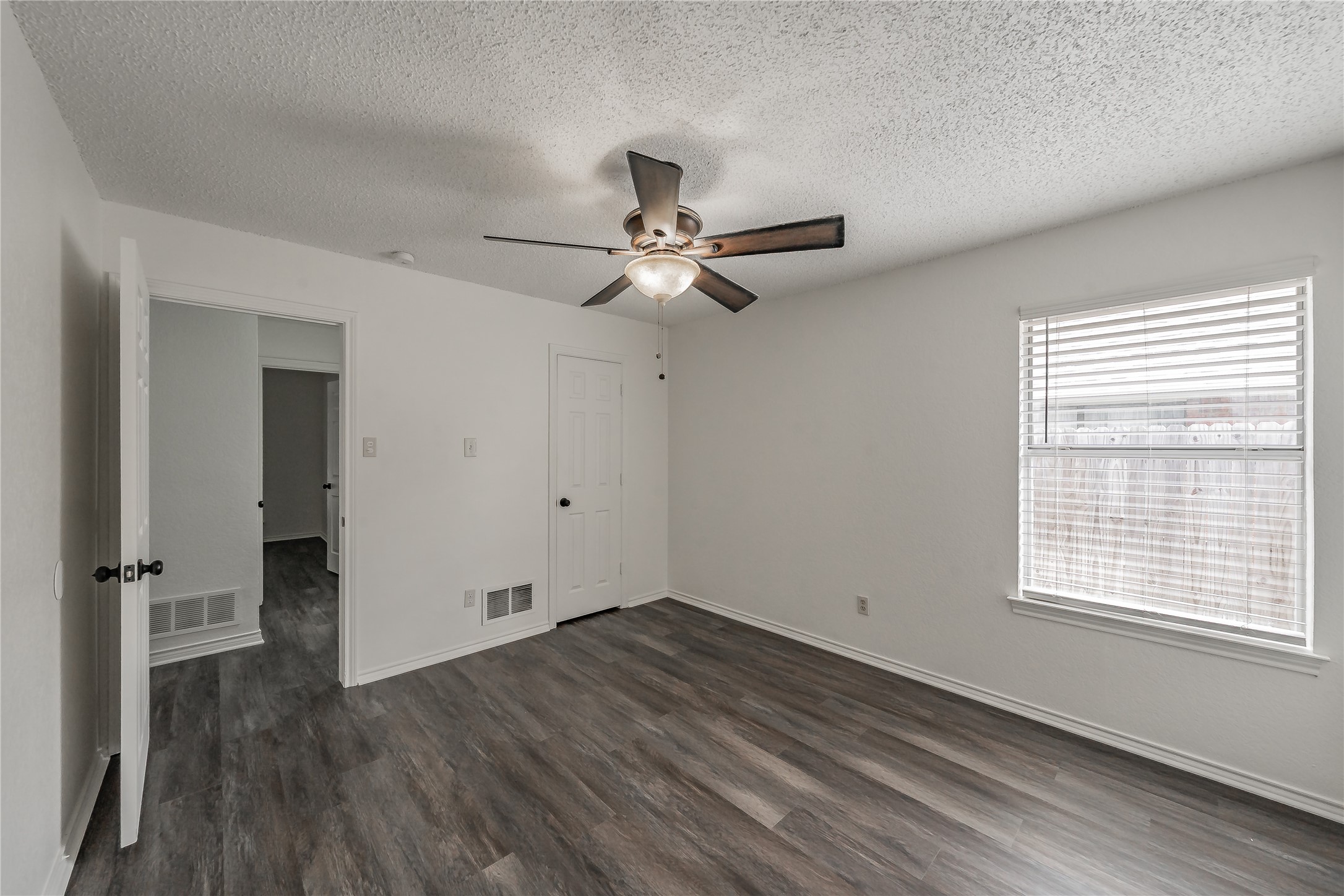 308 Creekside Drive