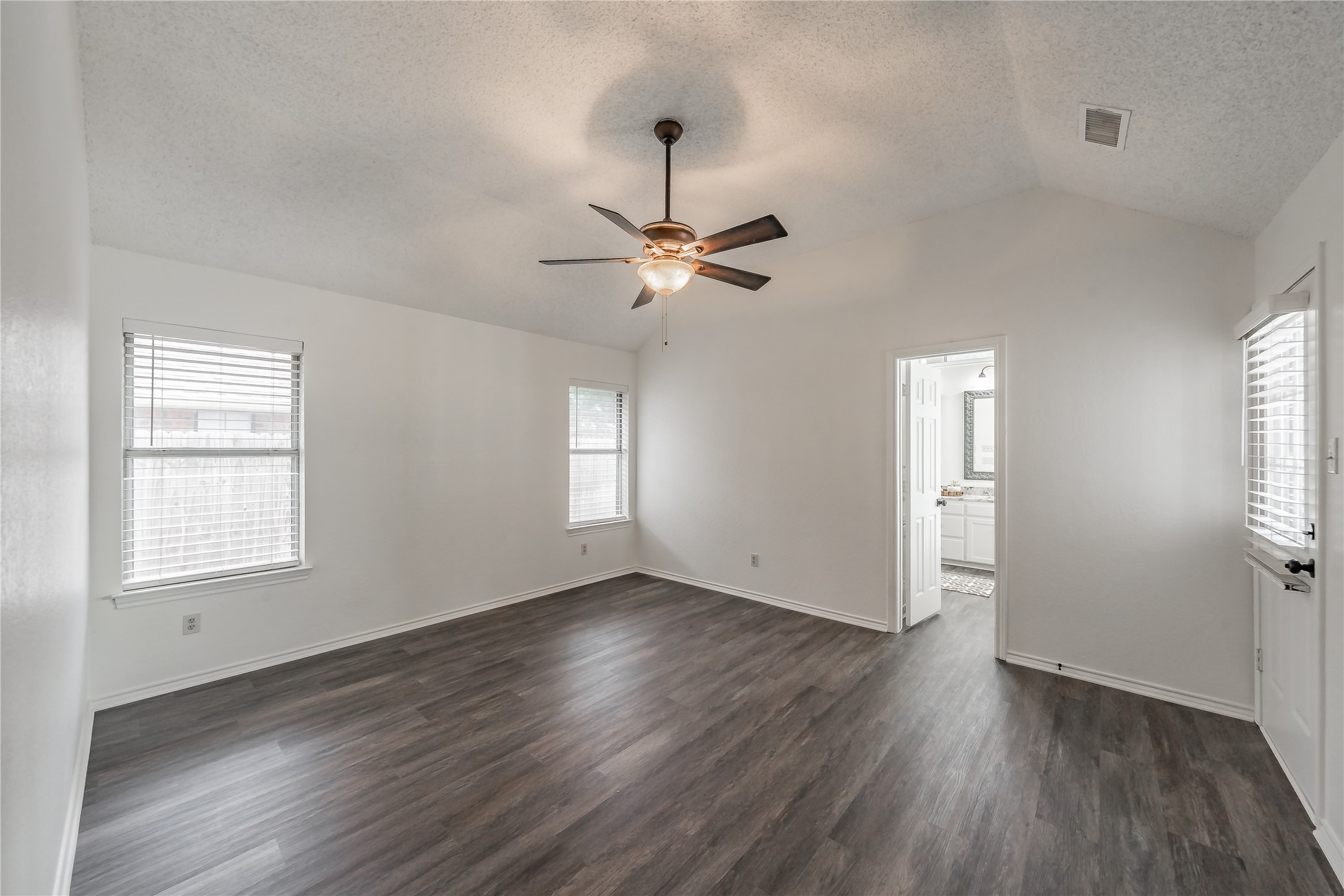 308 Creekside Drive