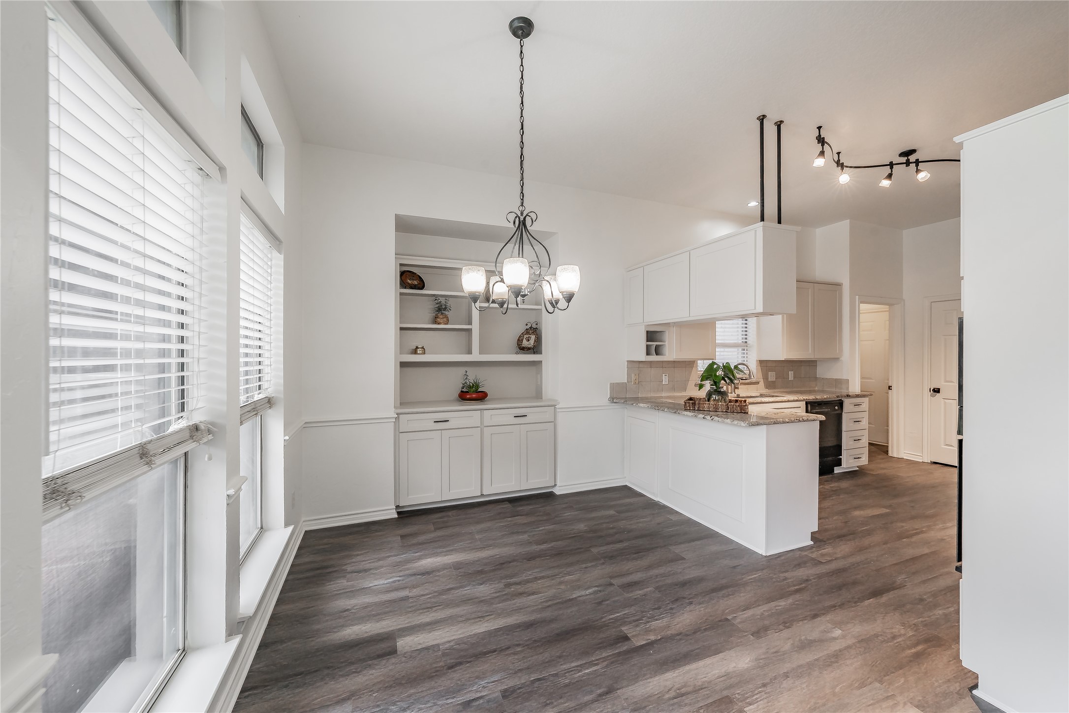 308 Creekside Drive