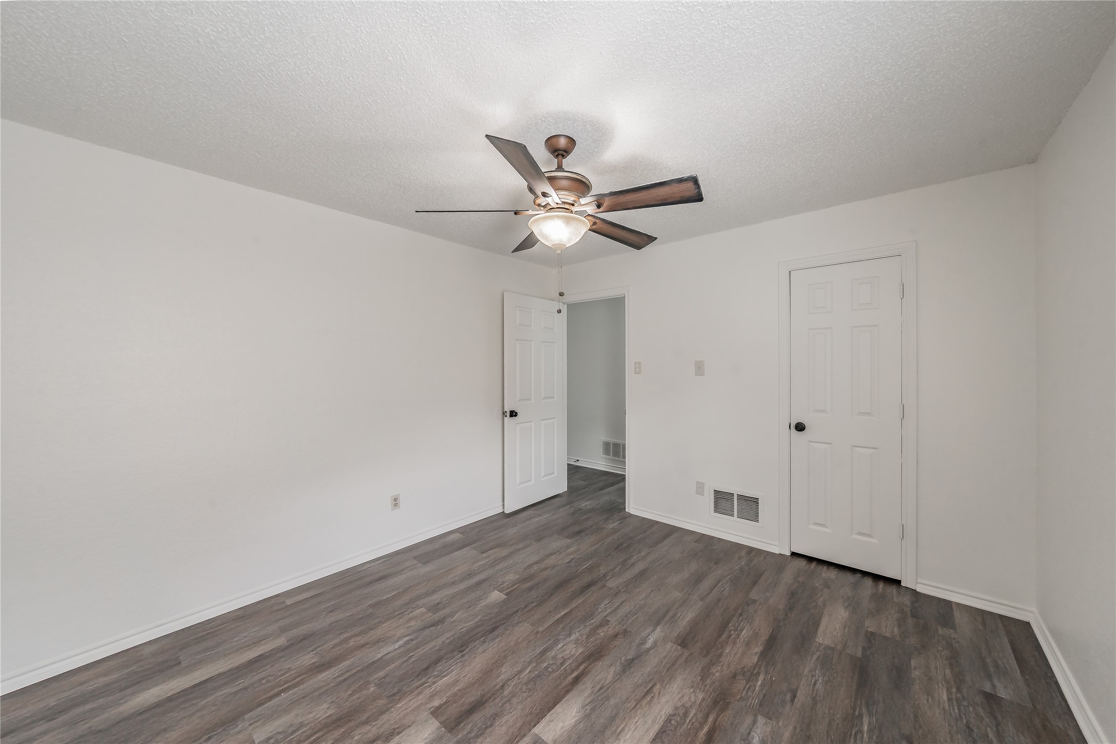 308 Creekside Drive