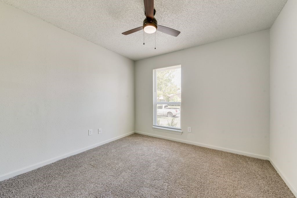 1309 Meandering Way