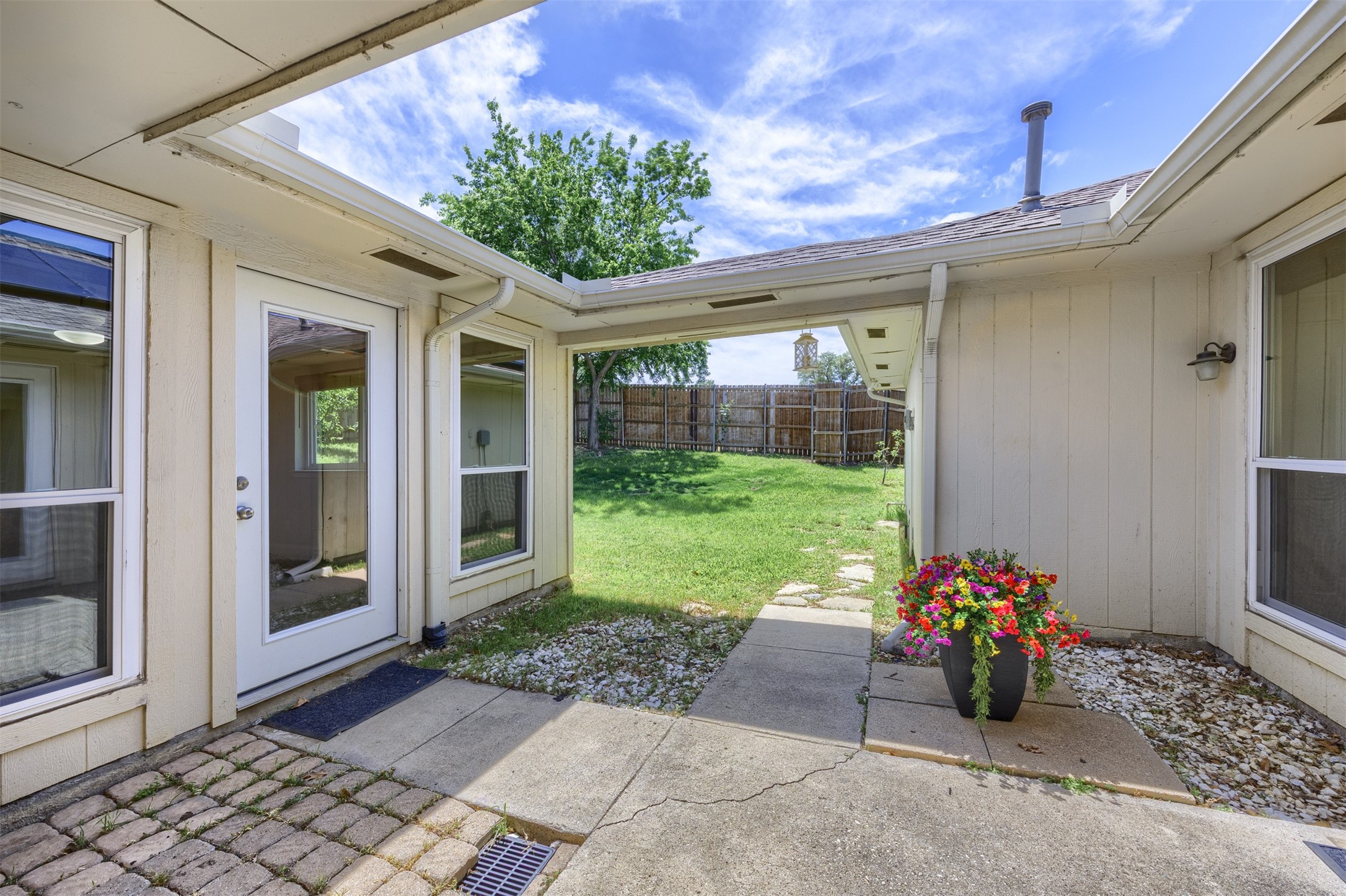 1614 Chesterfield Drive