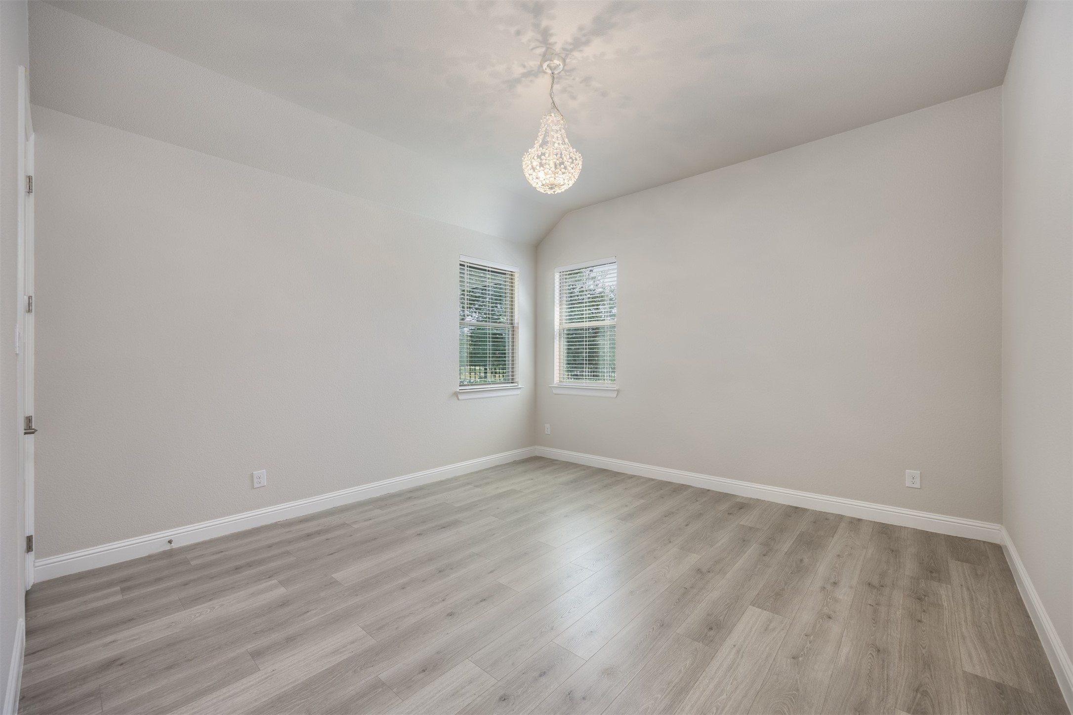 15688 Tea Tree Road