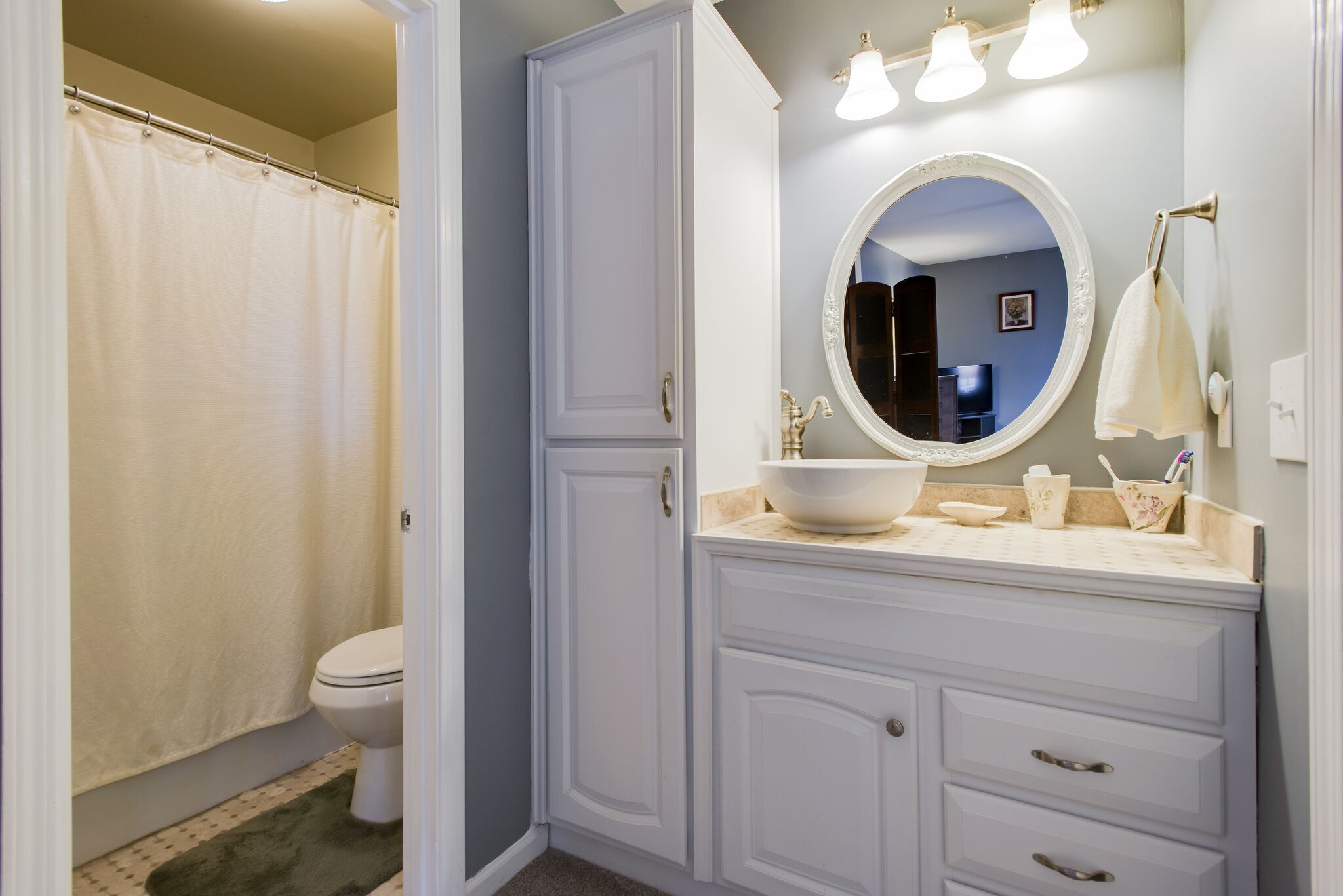 8207 Sawyer Brown Rd Unit: M2