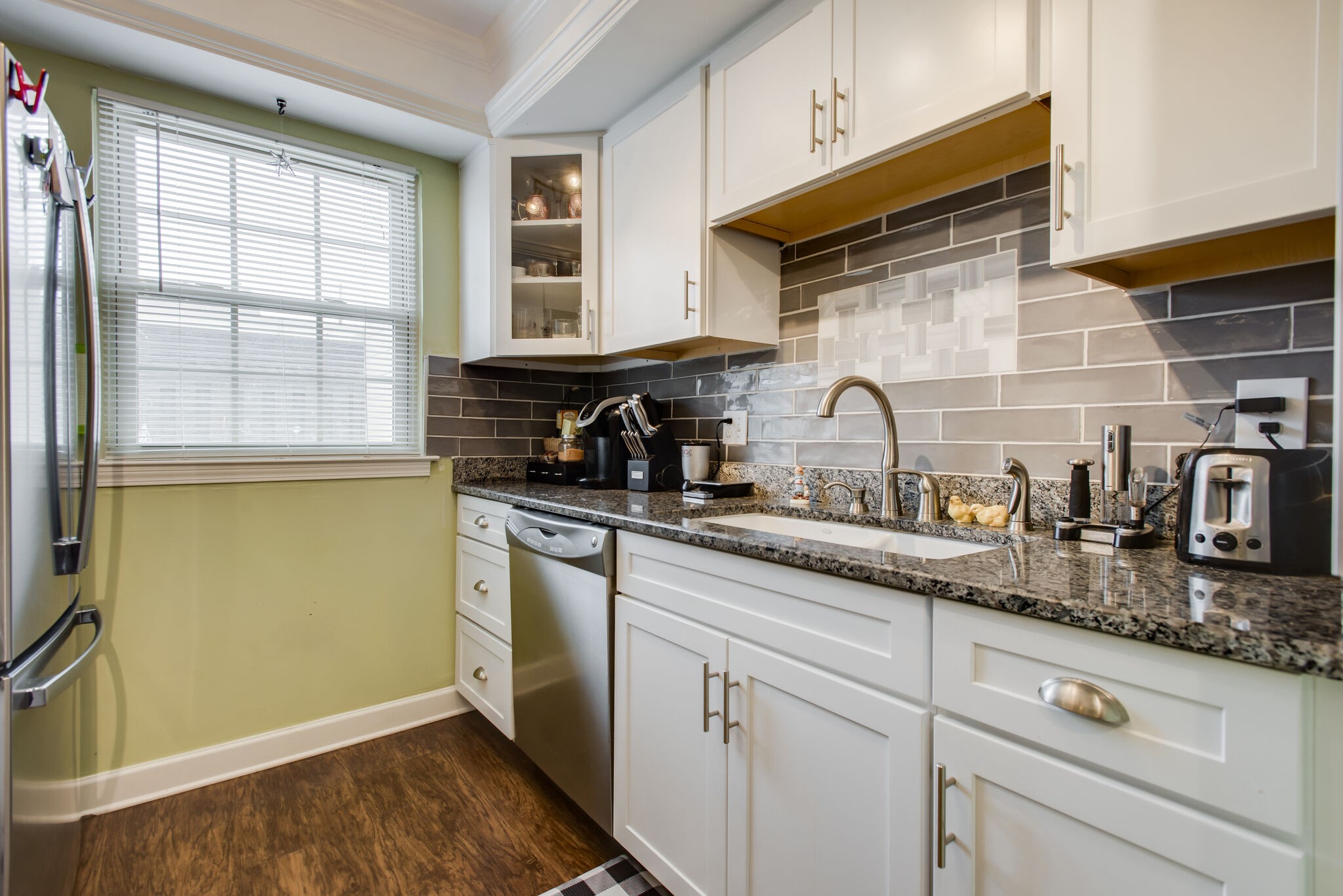 8207 Sawyer Brown Rd Unit: M2