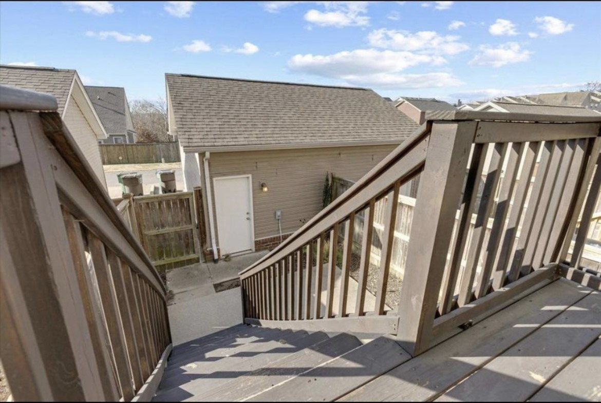1318 Riverbrook Dr