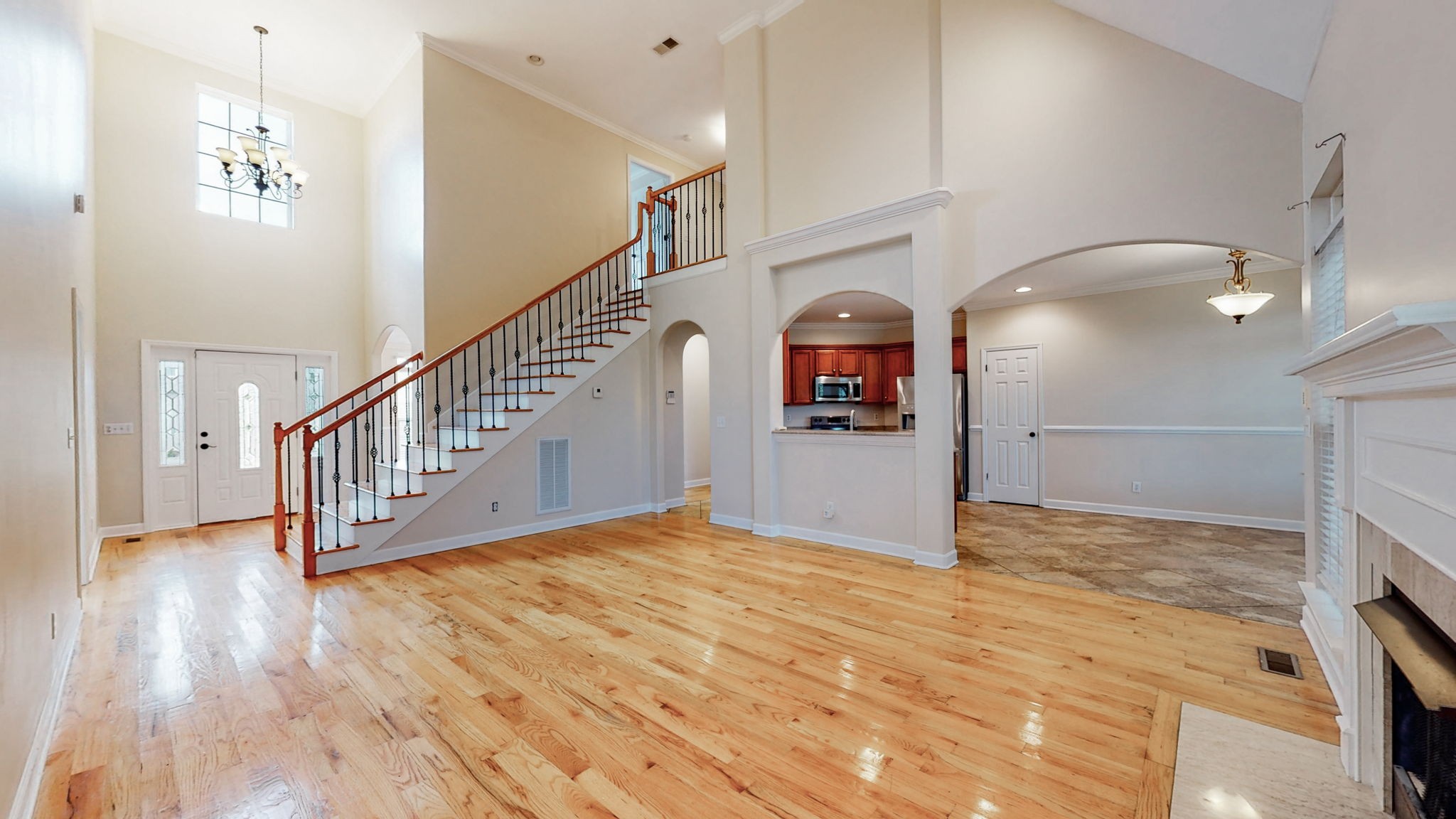 604 Summerbreeze Ln