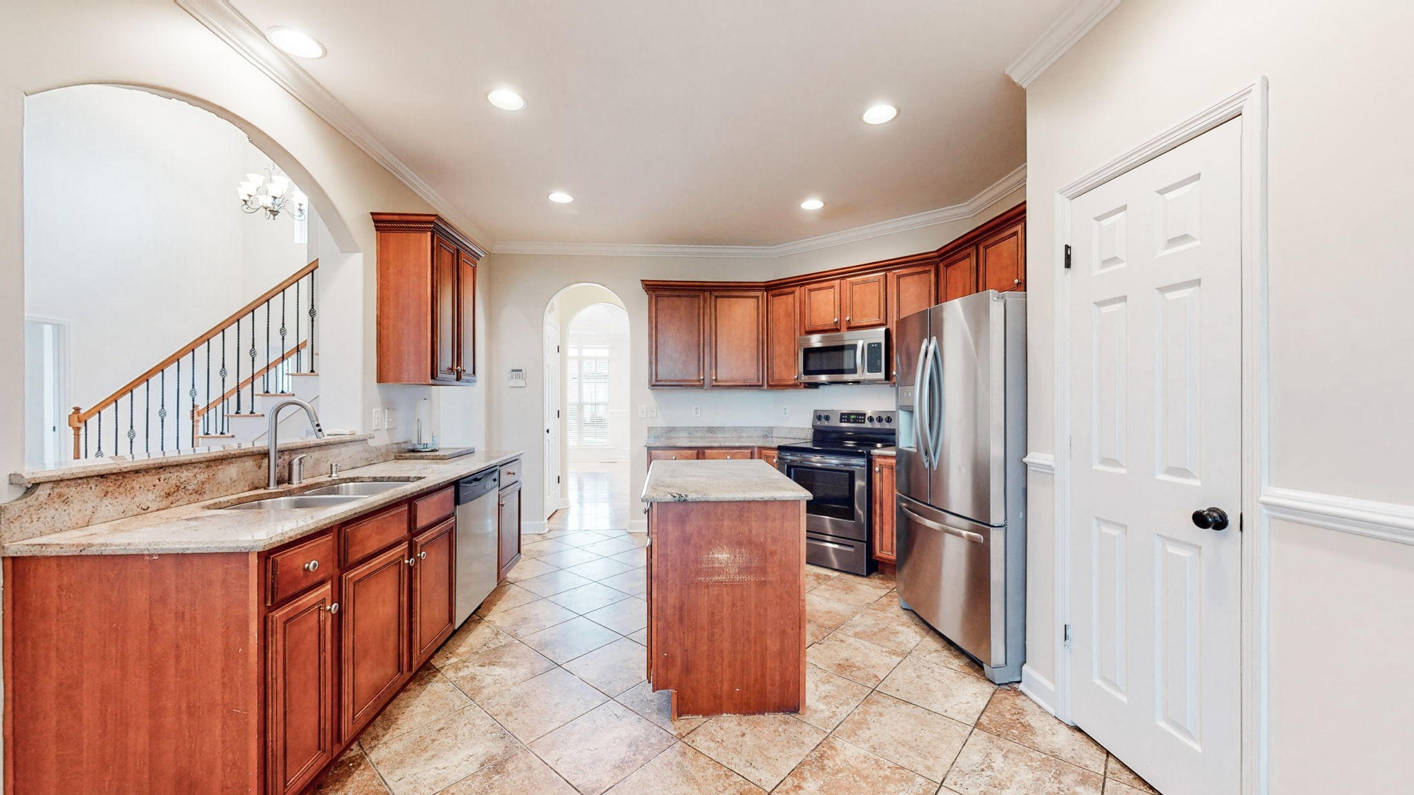 604 Summerbreeze Ln