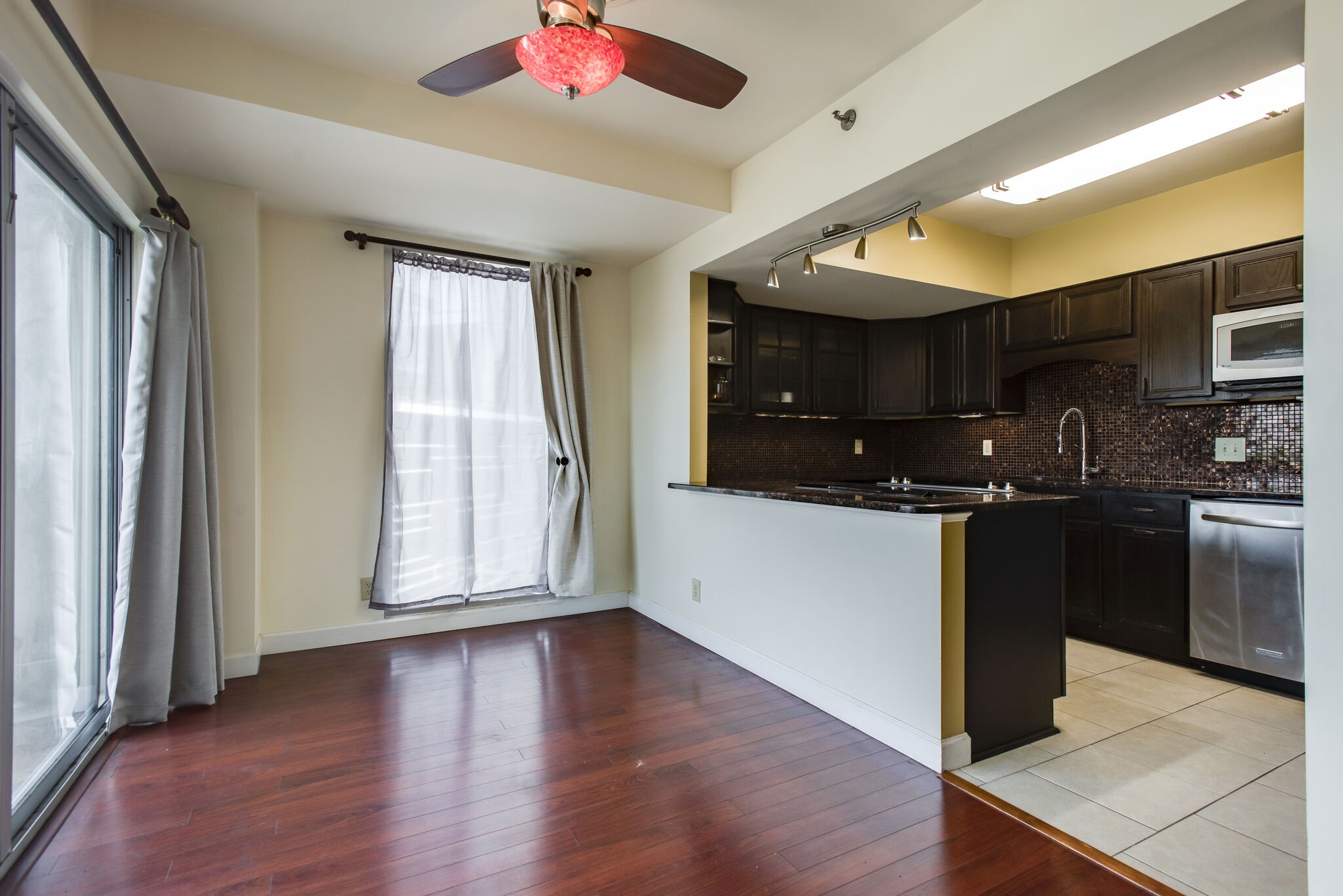 900 19th Ave, S Unit: 703