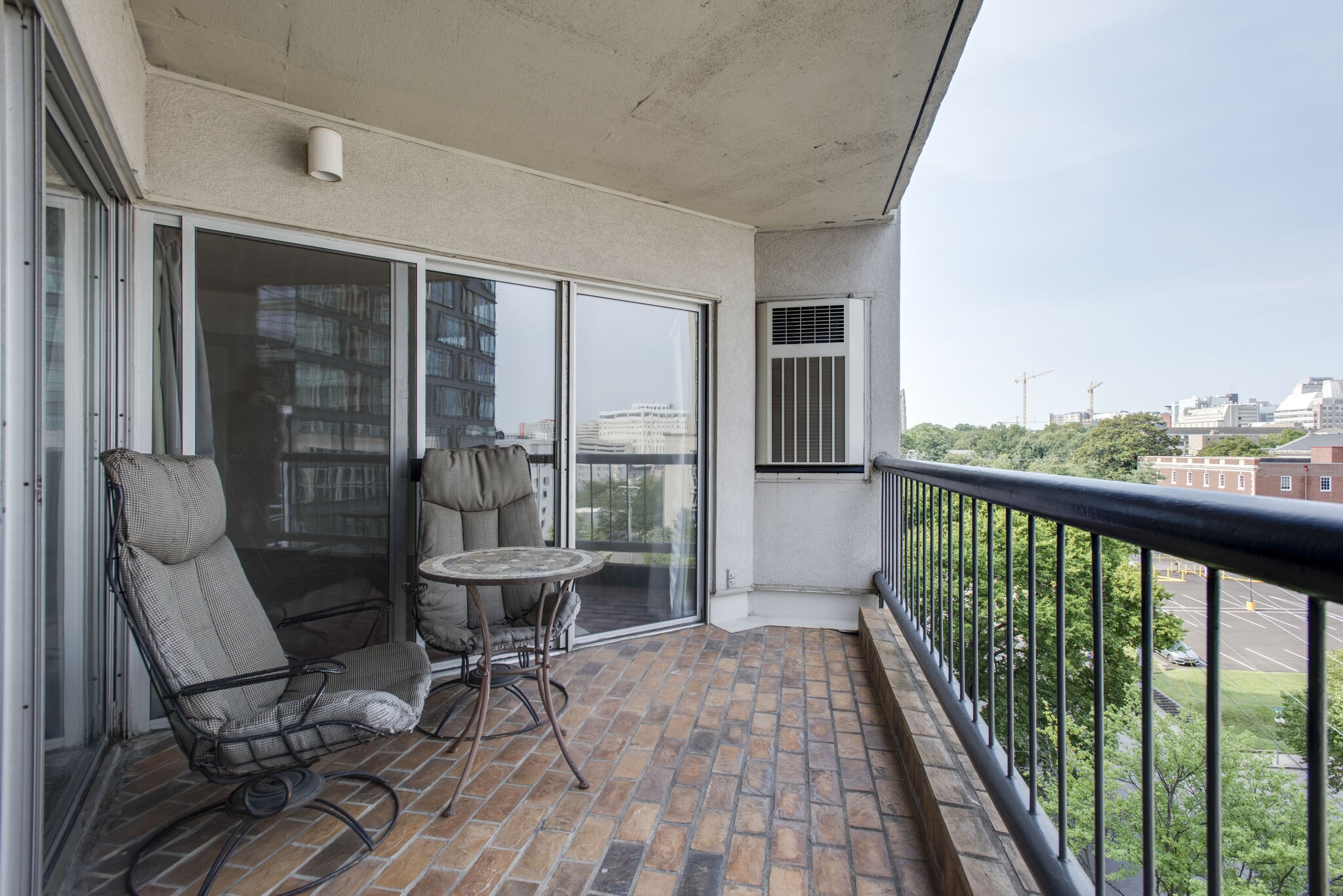 900 19th Ave, S Unit: 703