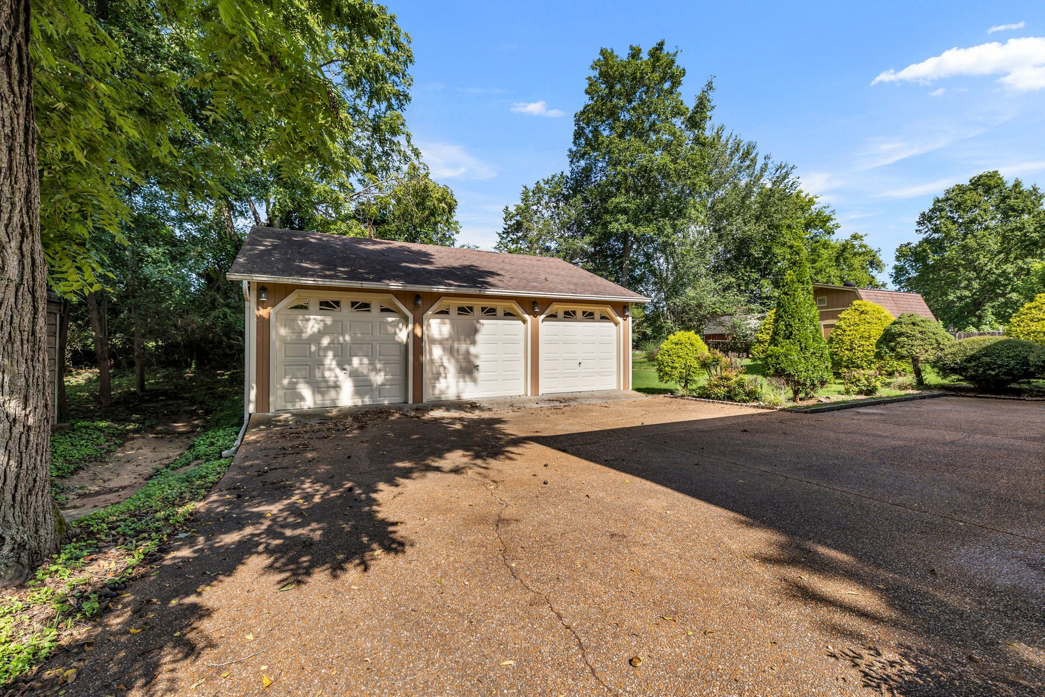 4441 Juneau Dr