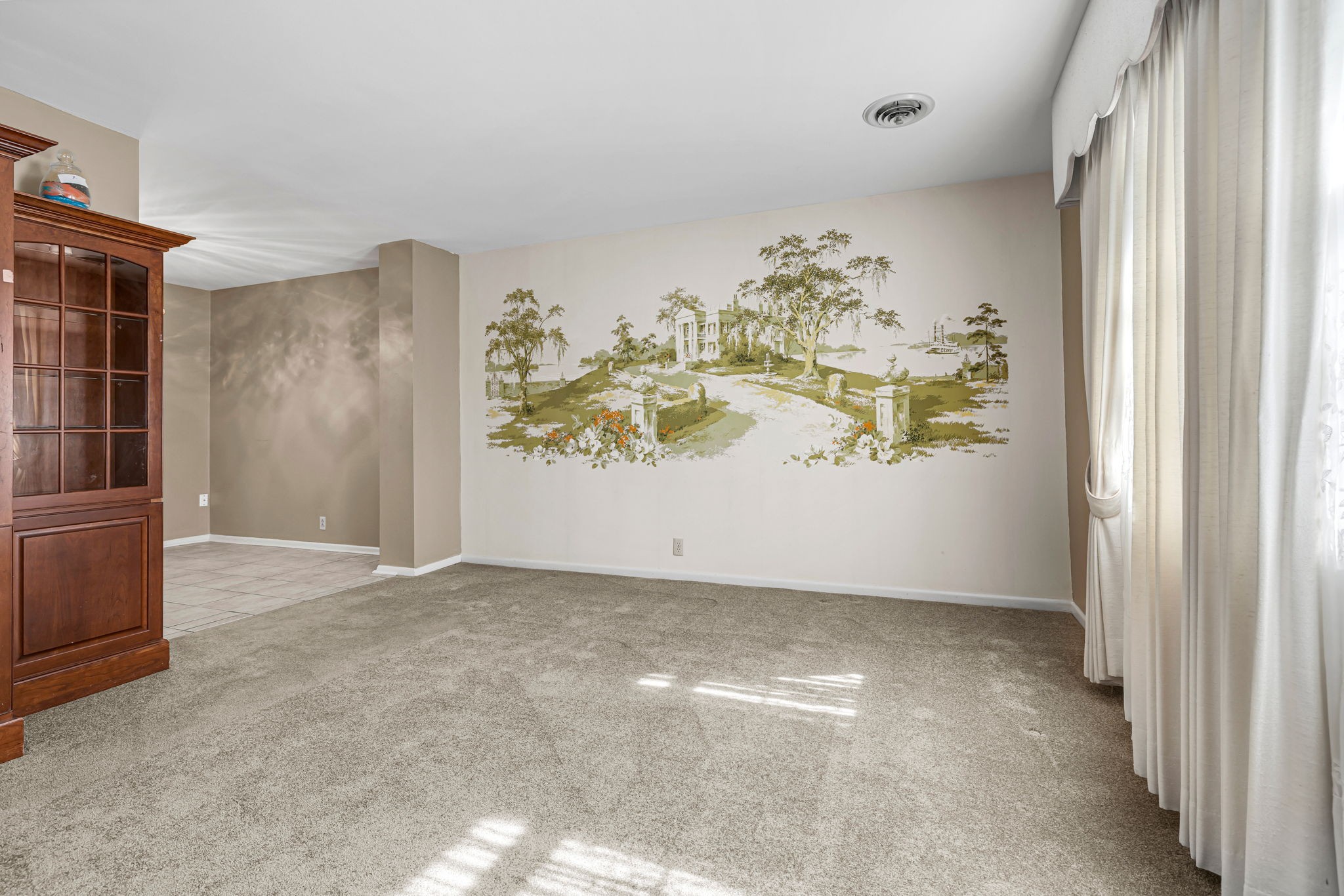 4441 Juneau Dr