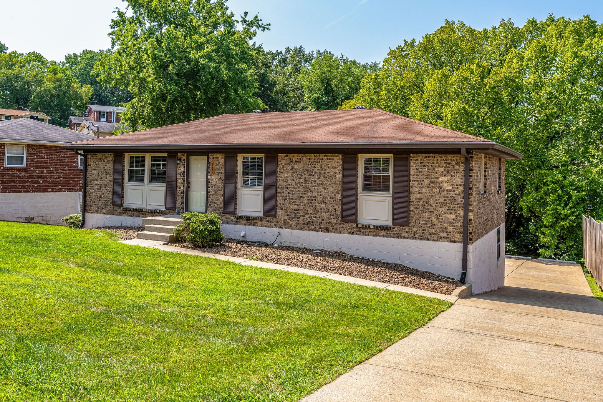 853 Oakwood Terrace Dr