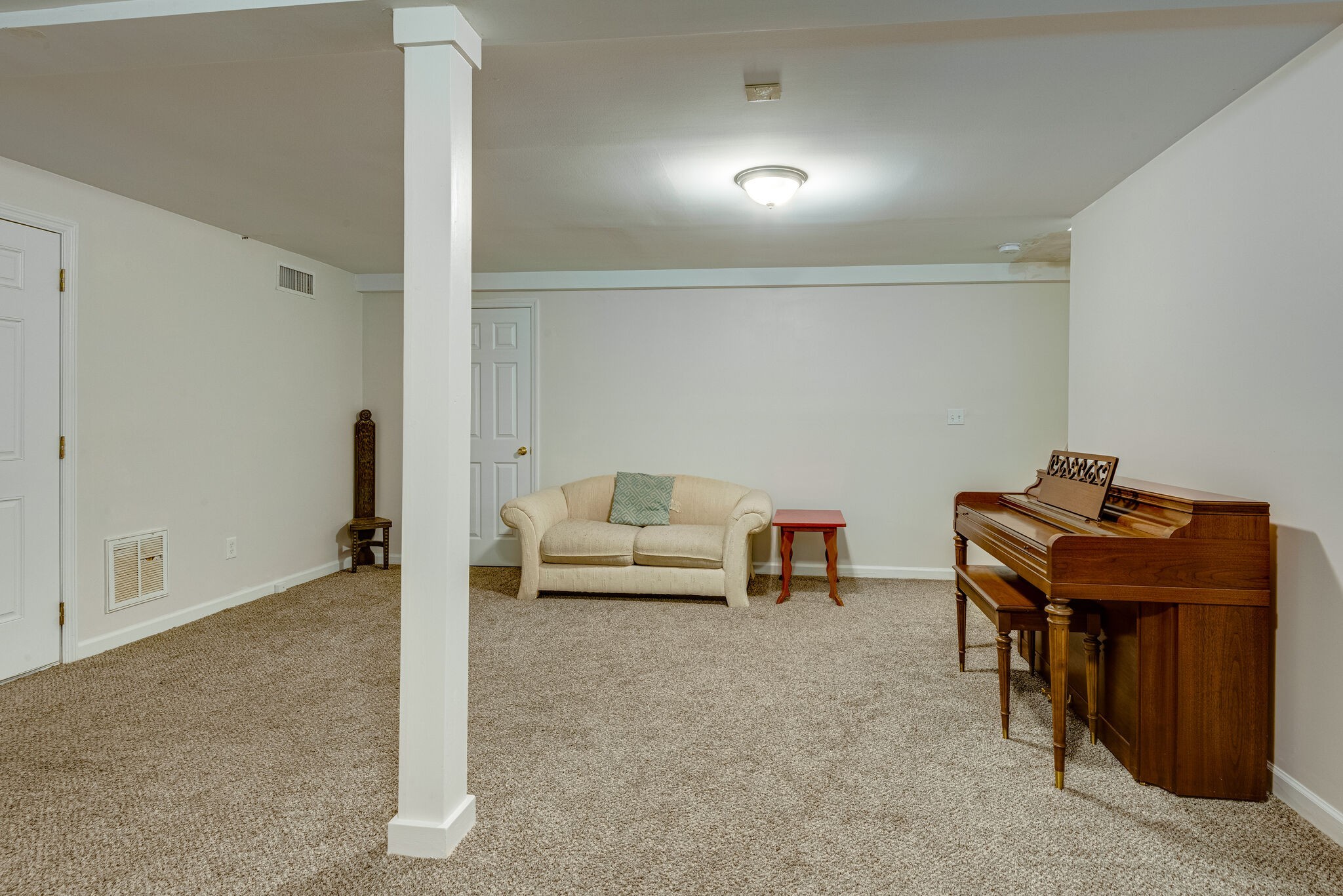 853 Oakwood Terrace Dr